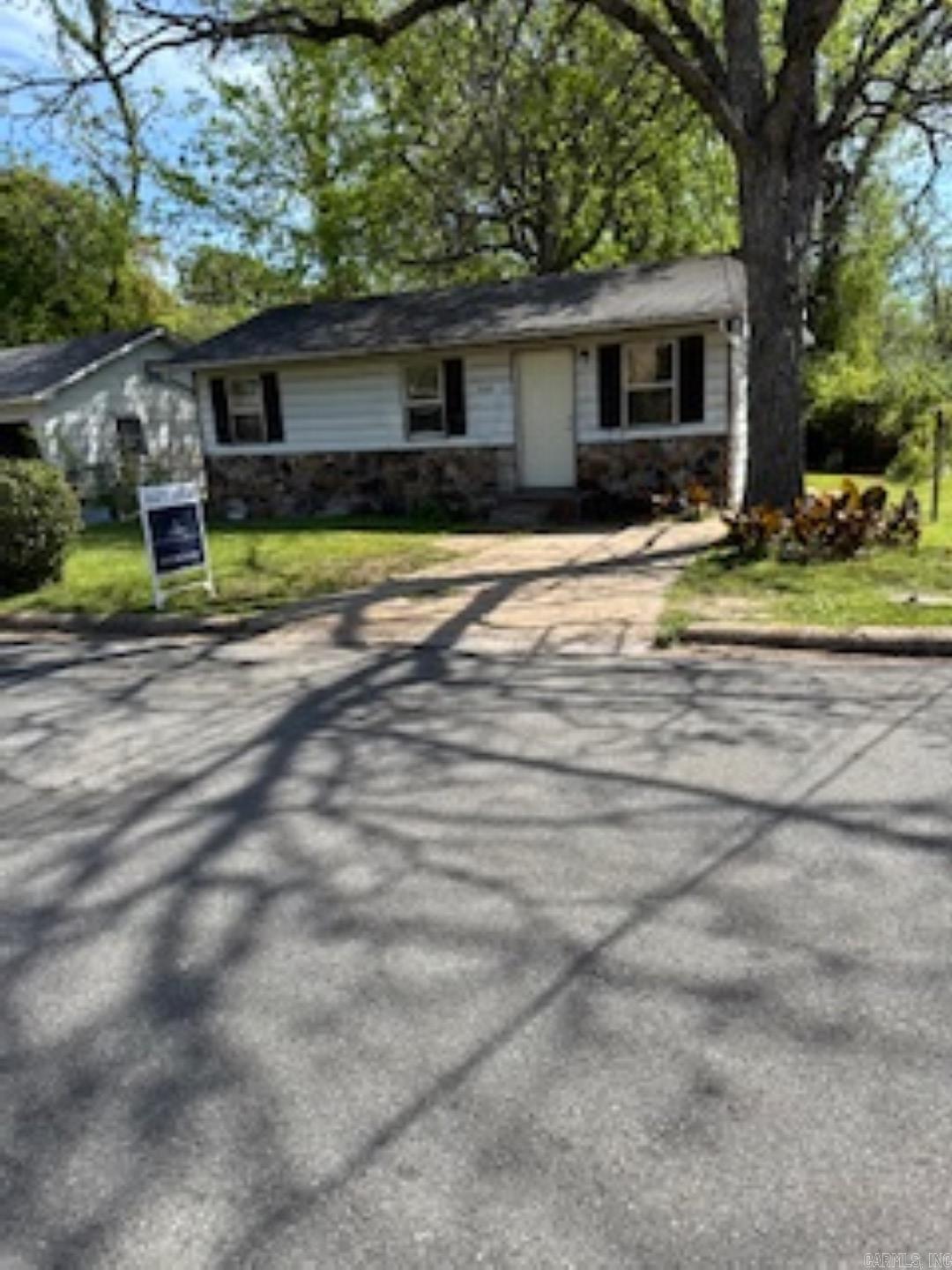 PINECREST SD - Residential