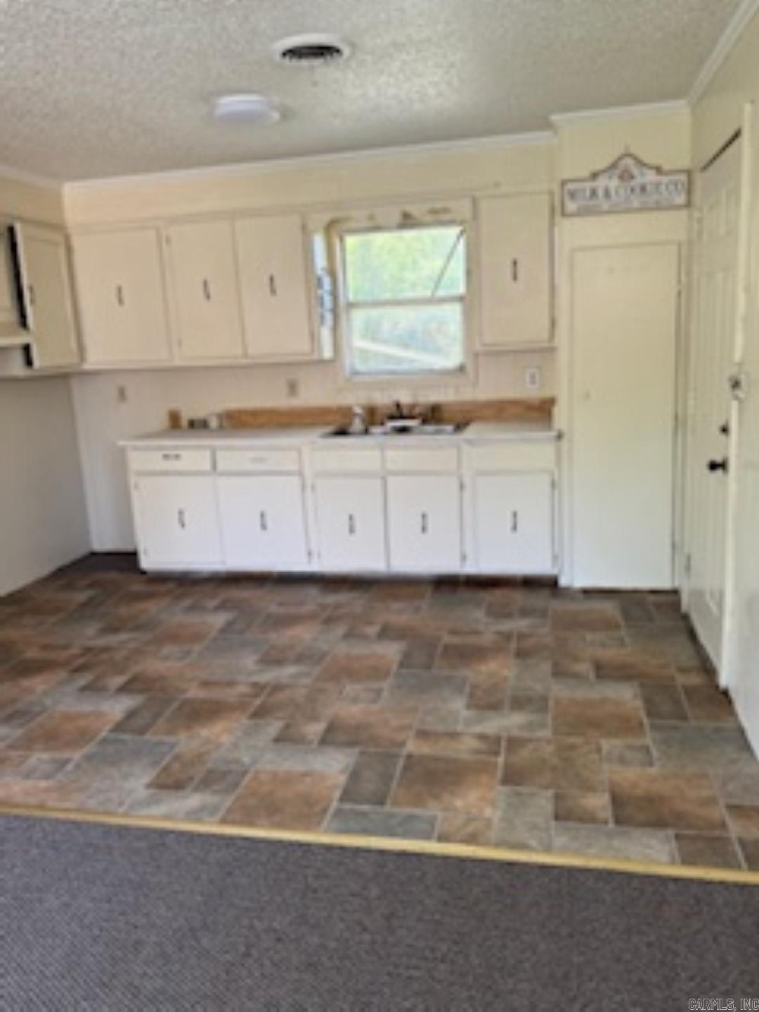 PINECREST SD - Residential