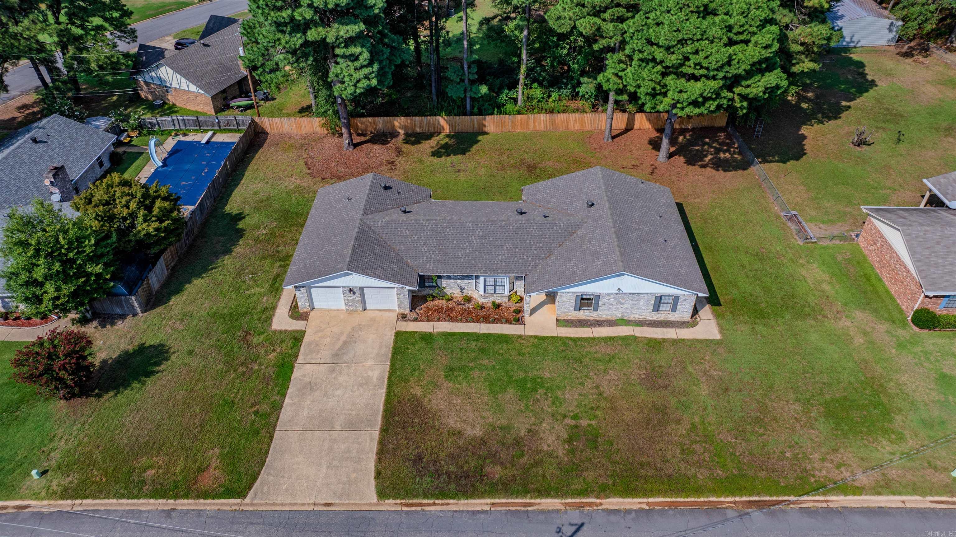 PINECROFT - Residential