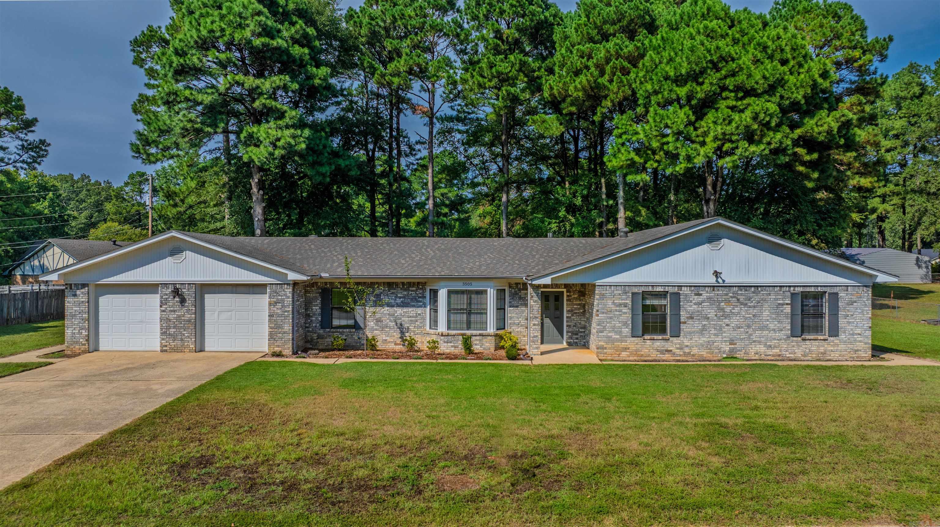 PINECROFT - Residential