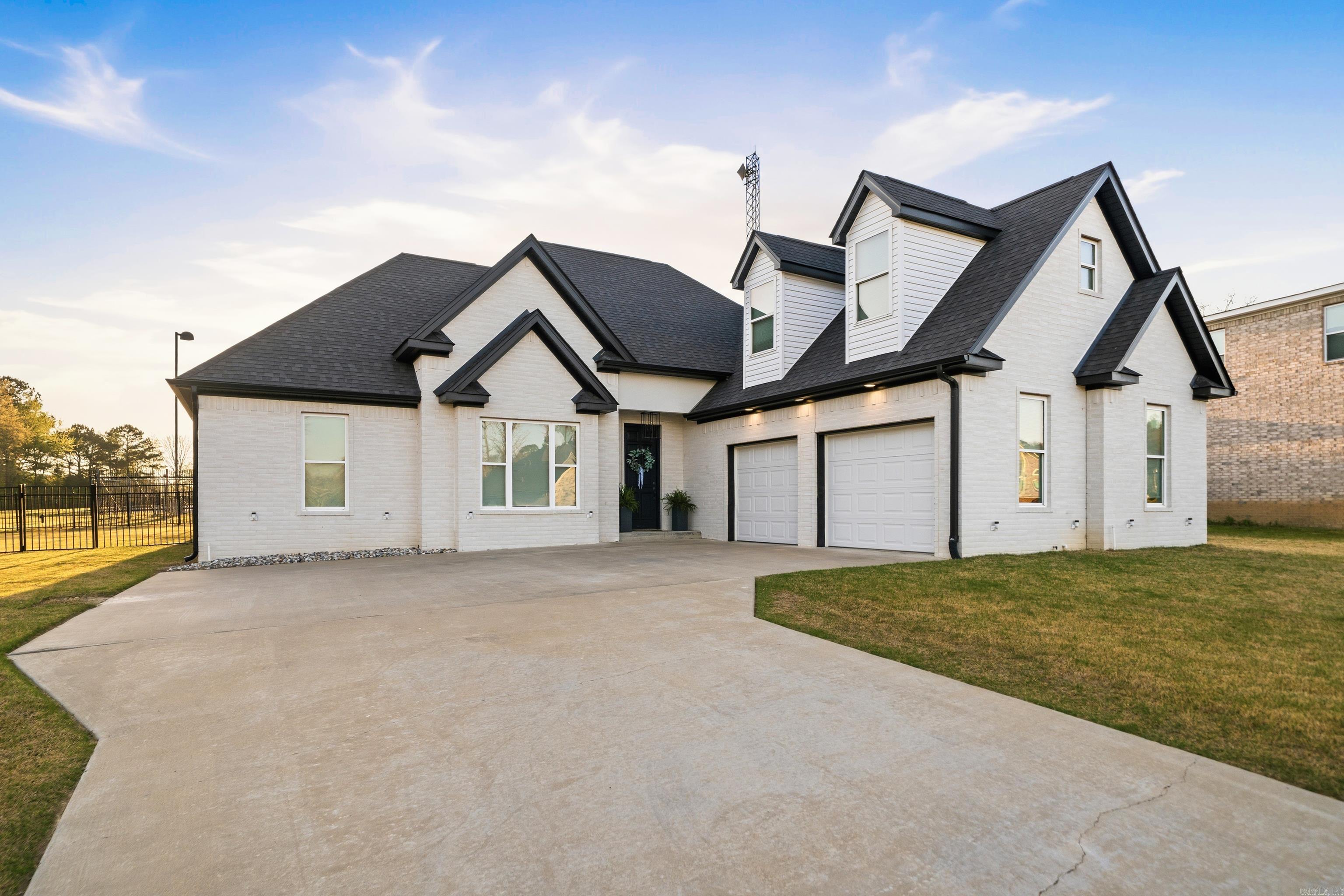 WILDWOOD GARDENS - Residential