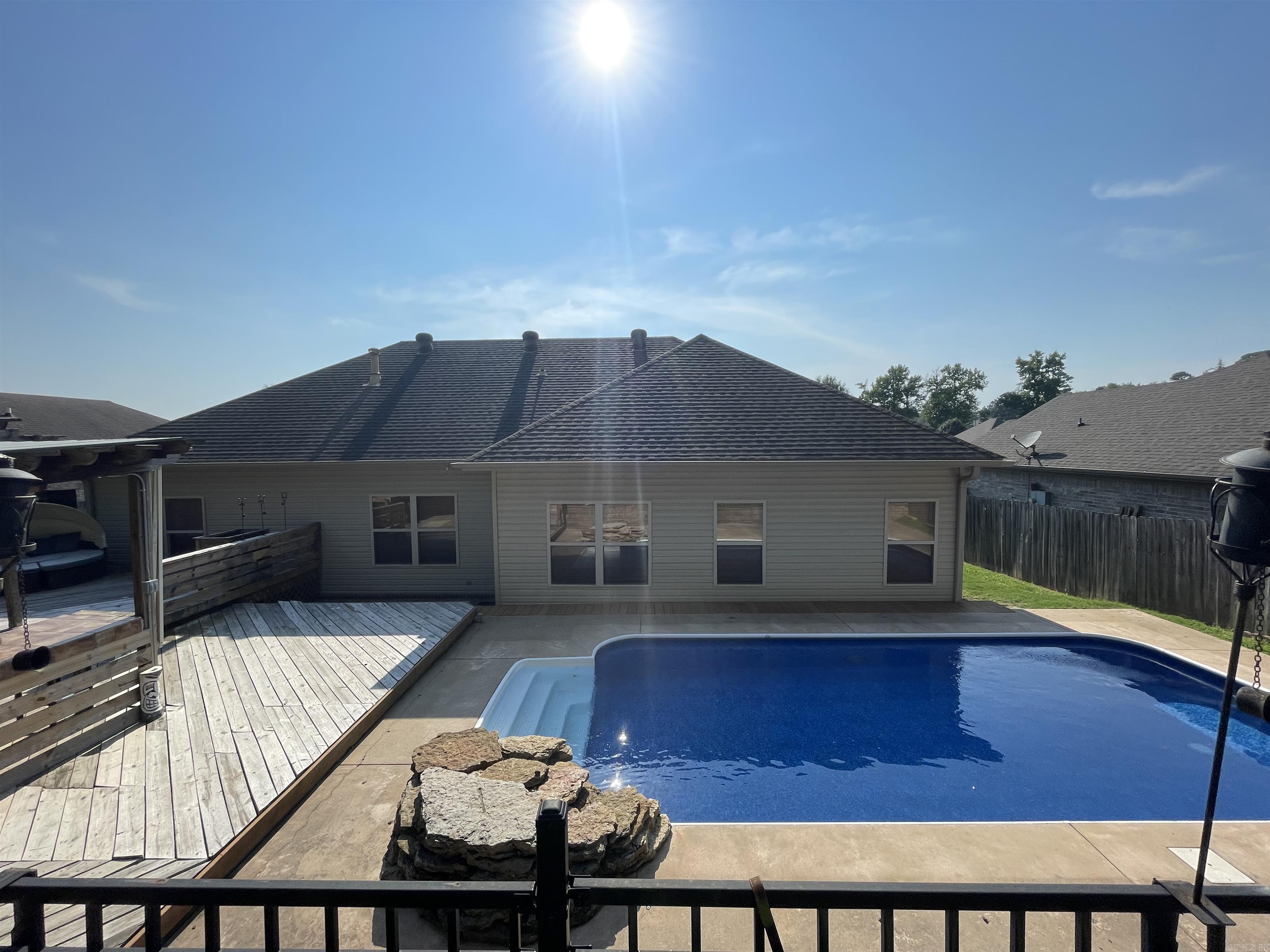 ST ANDREWS WOODS - Residential