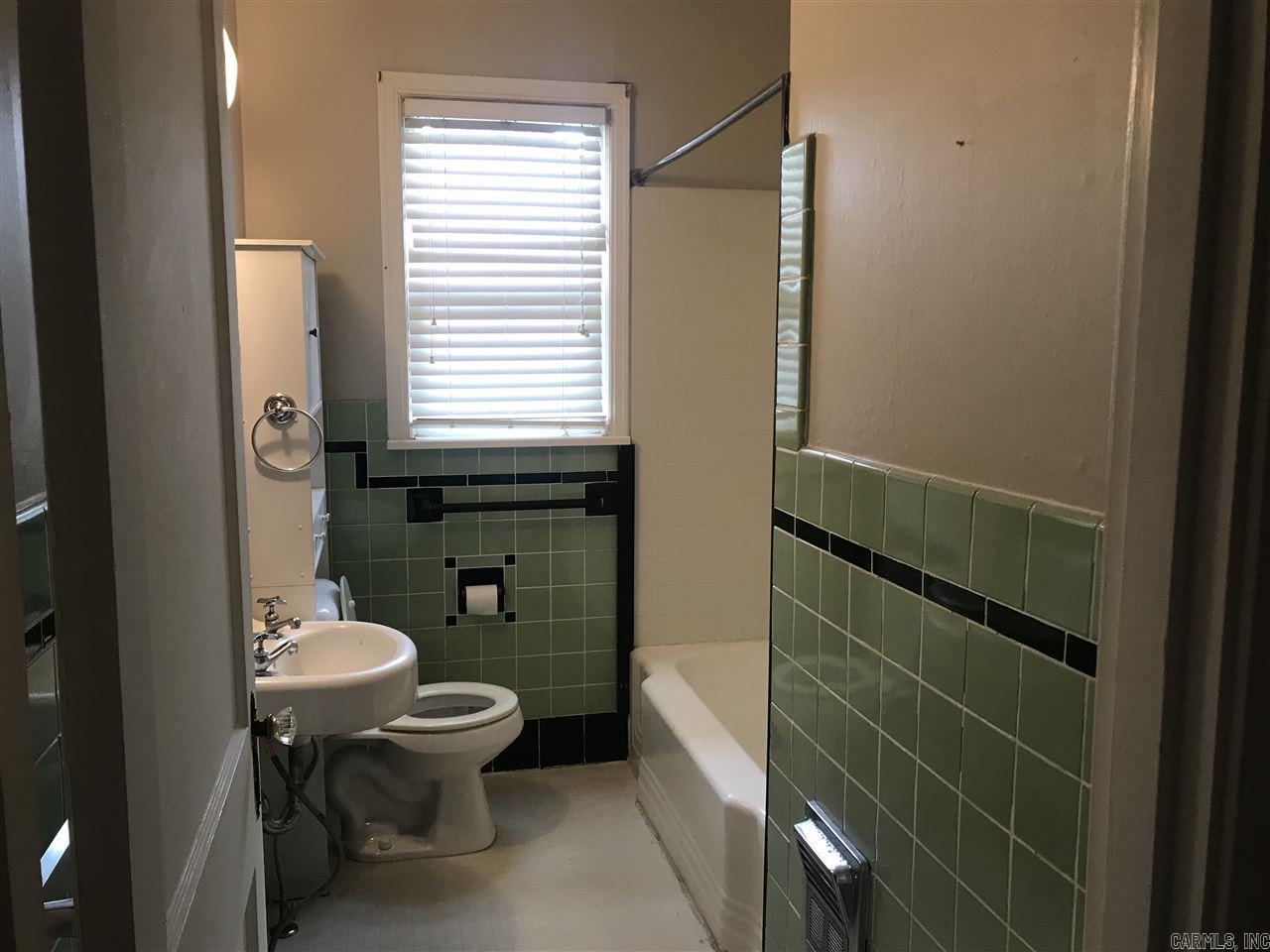 Elmhurst - Residential Lease