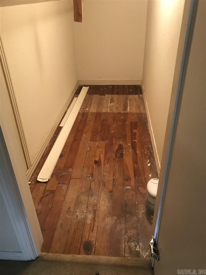 Elmhurst - Residential Lease