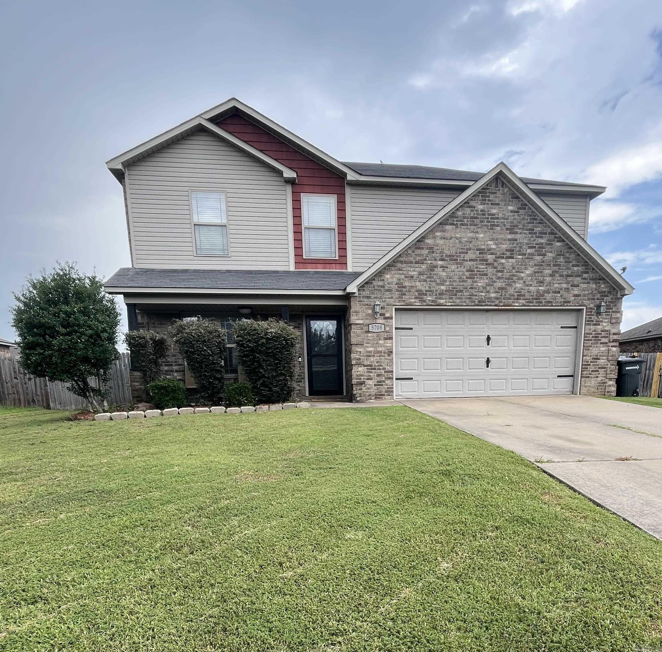 TRAMMEL ESTATES - Residential