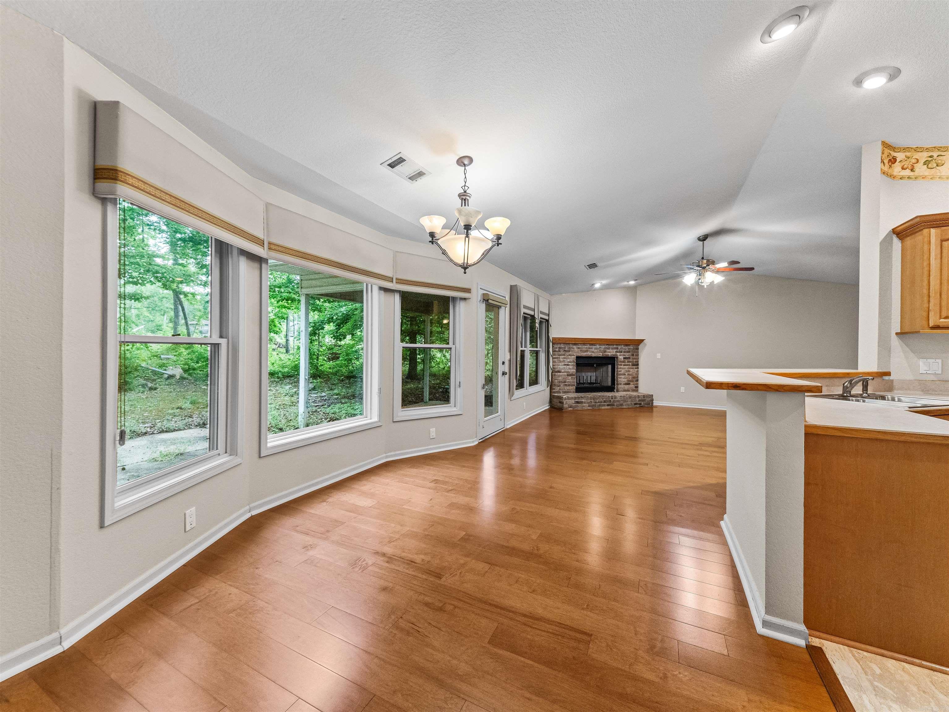 BURGOS - Residential