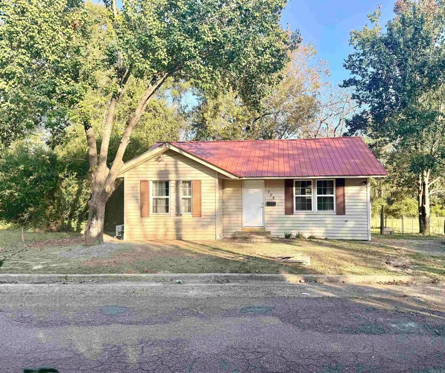 Looking for a move-in ready home in Gurdon? This fully remodeled home offers modern updates, low-maintenance living, and an affordable opportunity for homeowners or investors in Clark County. Recent improvements include fresh interior paint, updated laminate flooring, all-new floor joists and subflooring, plus a newer roof for added peace of mind.  The updated kitchen features new cabinetry, countertops, appliances, and fixtures with a clean, modern feel that buyers are searching for. Two energy-efficient mini-split units provide heating and cooling comfort year-round. Outside, enjoy a spacious yard with room for outdoor living, gardening, or pets, along with two storage buildings offering additional space for tools, hobbies, or equipment.  Whether you’re searching for your first home, downsizing, or looking for an investment property in Arkansas, this updated home delivers value, functionality, and move-in ready convenience in a small-town setting.
