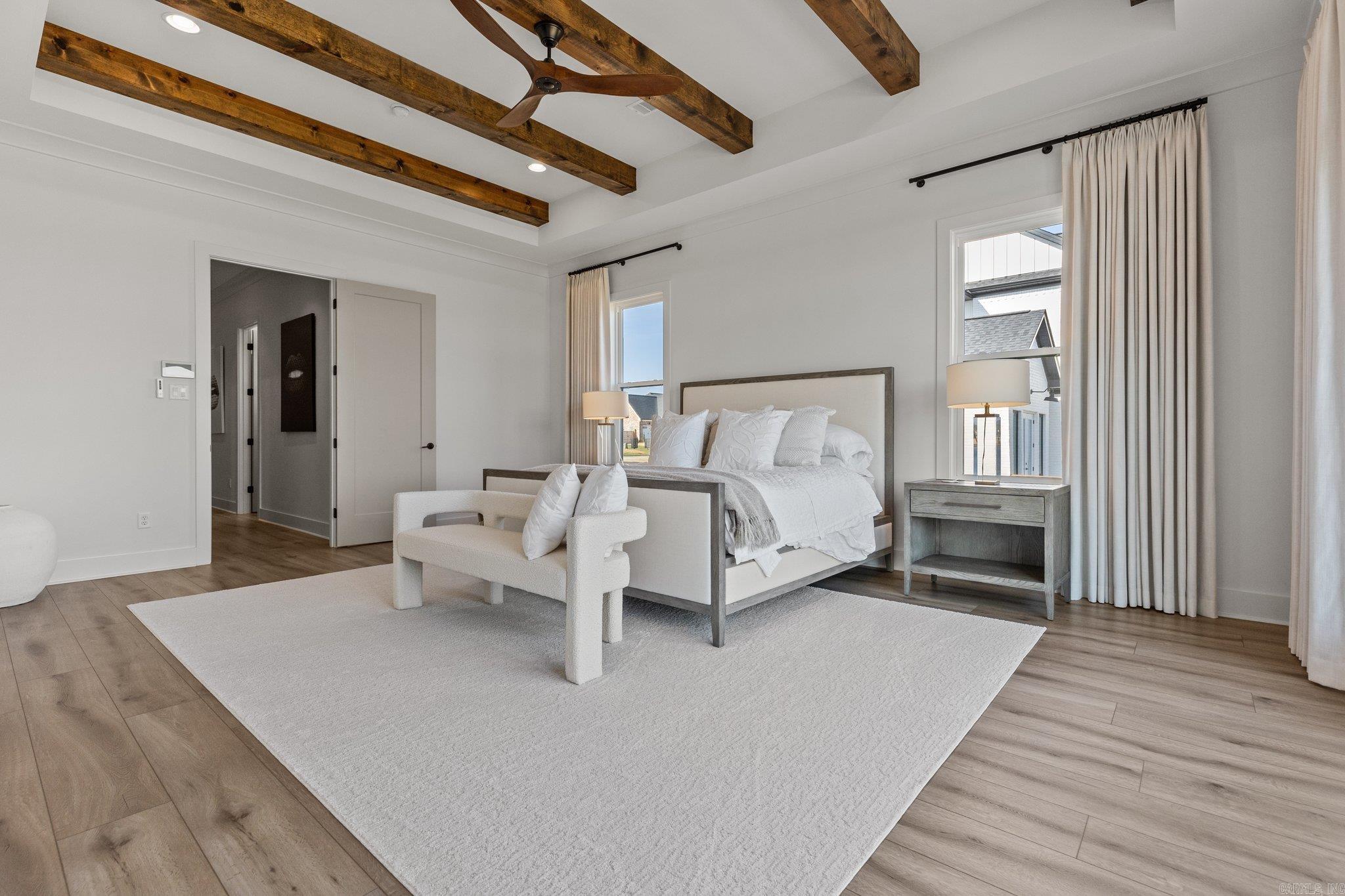 THE POINTE HURRICANE ESTATES - Residential