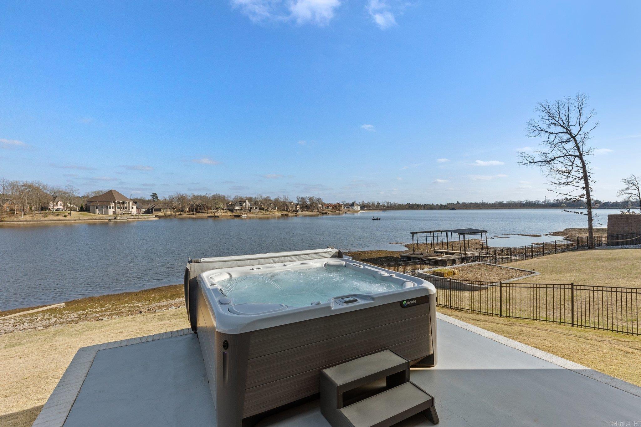 THE POINTE HURRICANE ESTATES - Residential