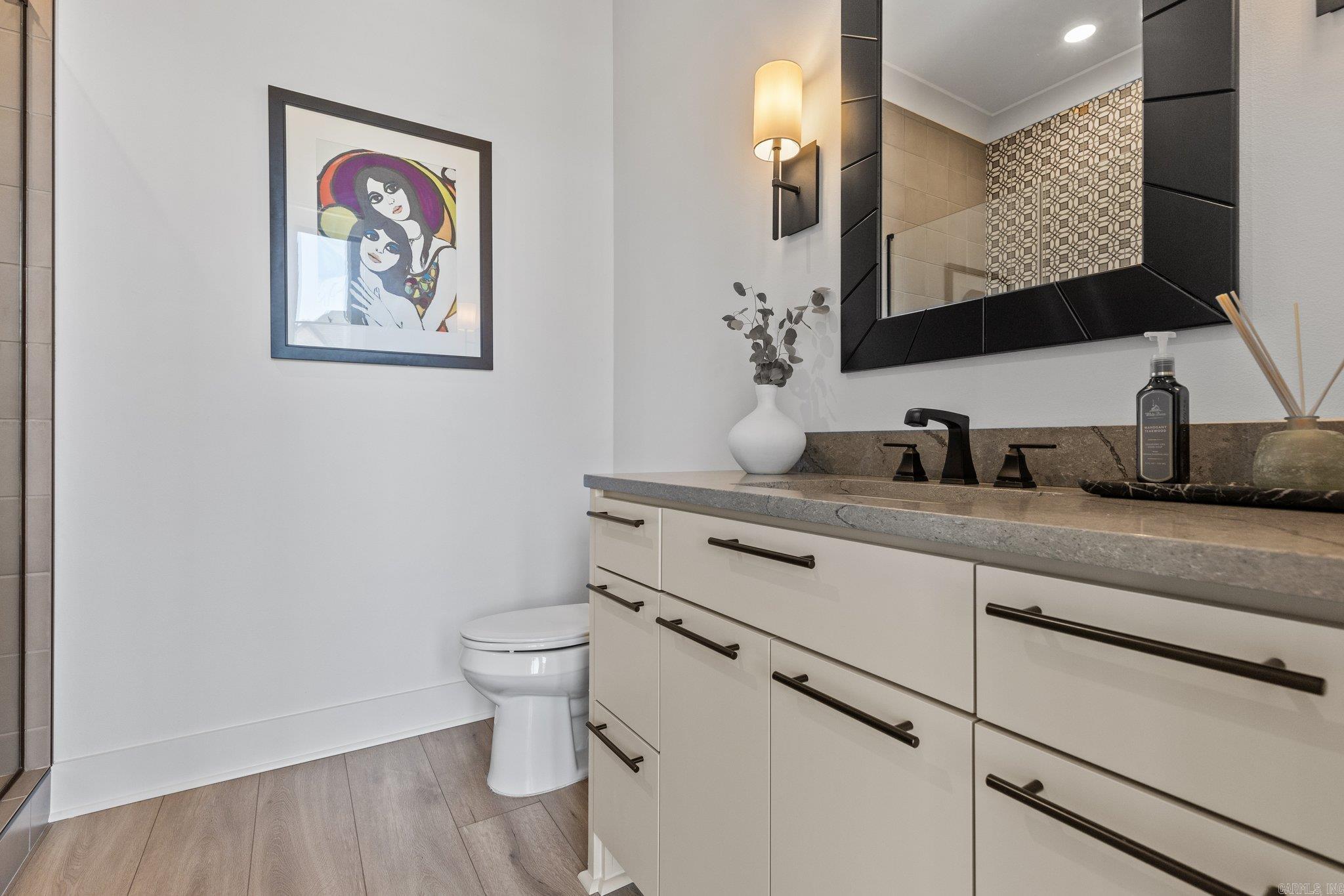 THE POINTE HURRICANE ESTATES - Residential