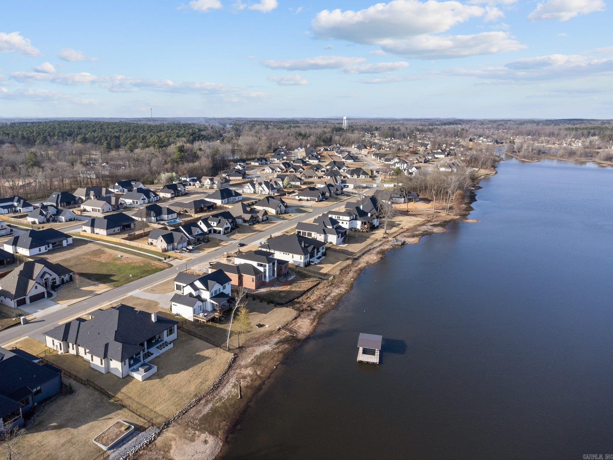 THE POINTE HURRICANE ESTATES - Residential