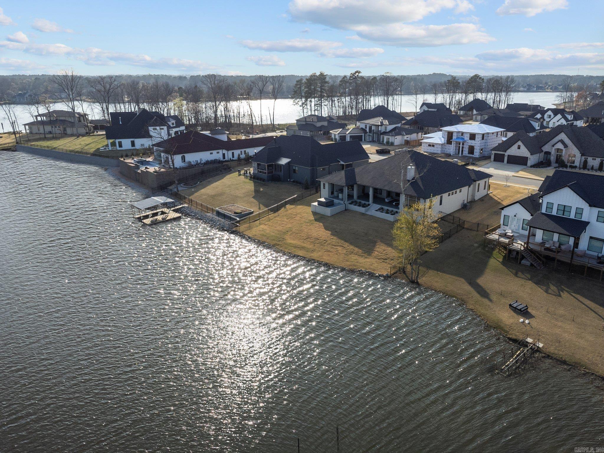 THE POINTE HURRICANE ESTATES - Residential