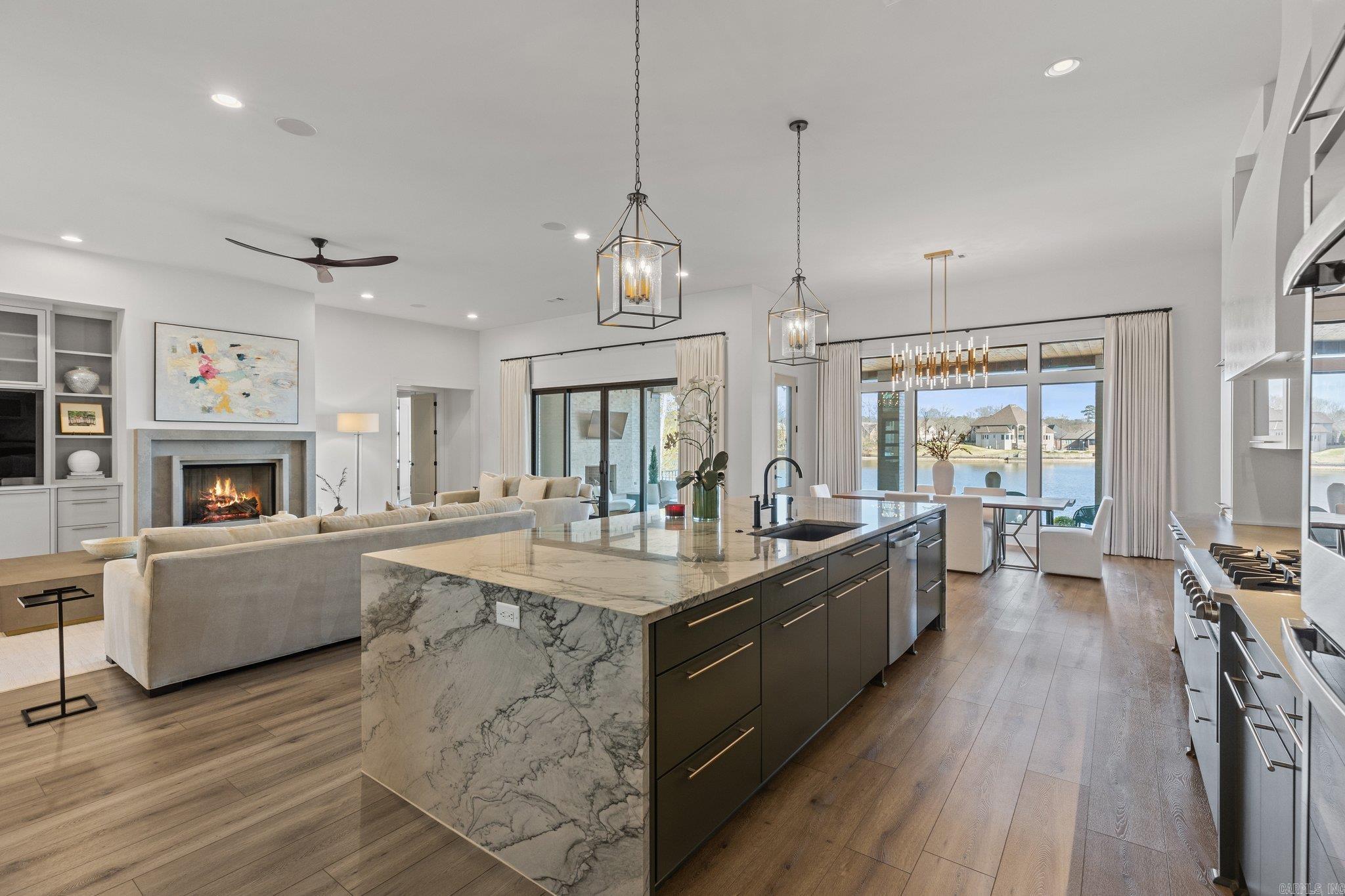 THE POINTE HURRICANE ESTATES - Residential