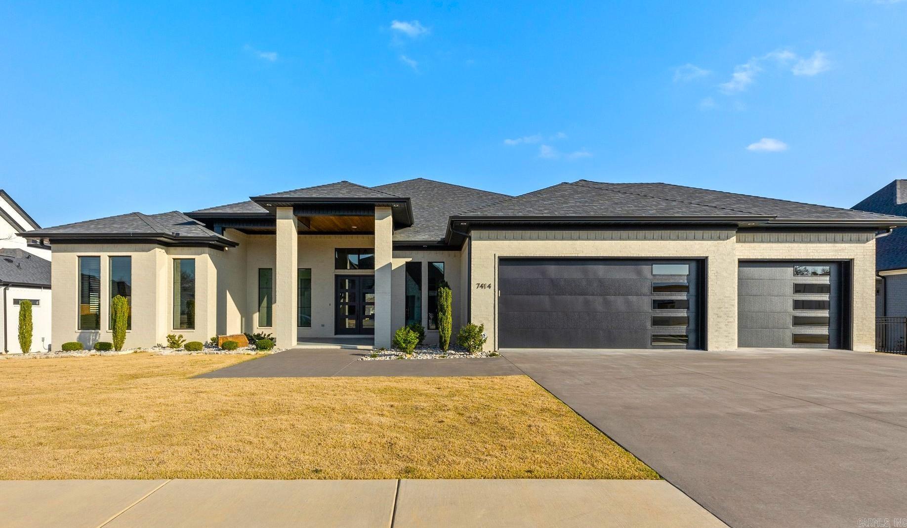 THE POINTE HURRICANE ESTATES - Residential