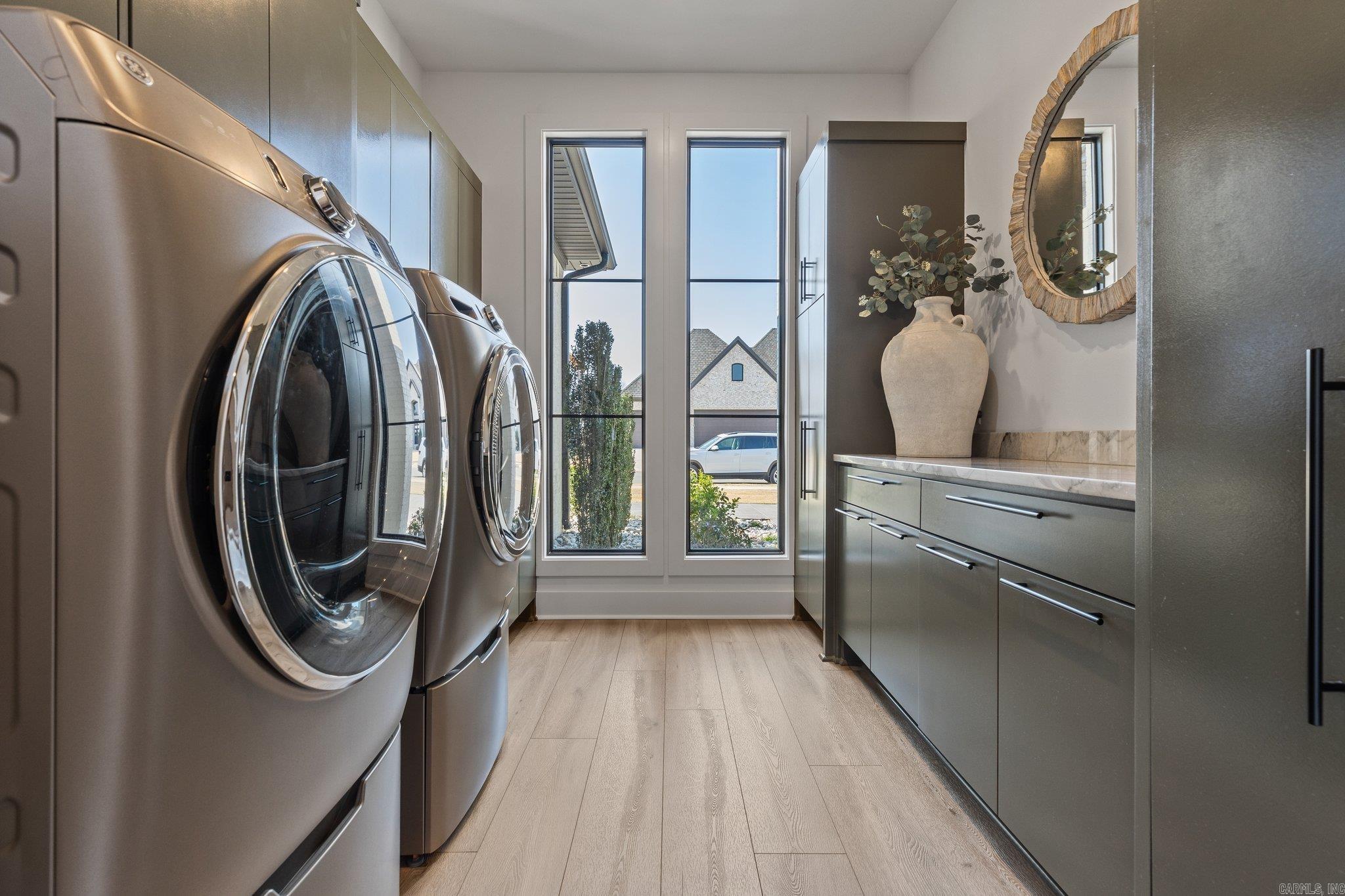 THE POINTE HURRICANE ESTATES - Residential