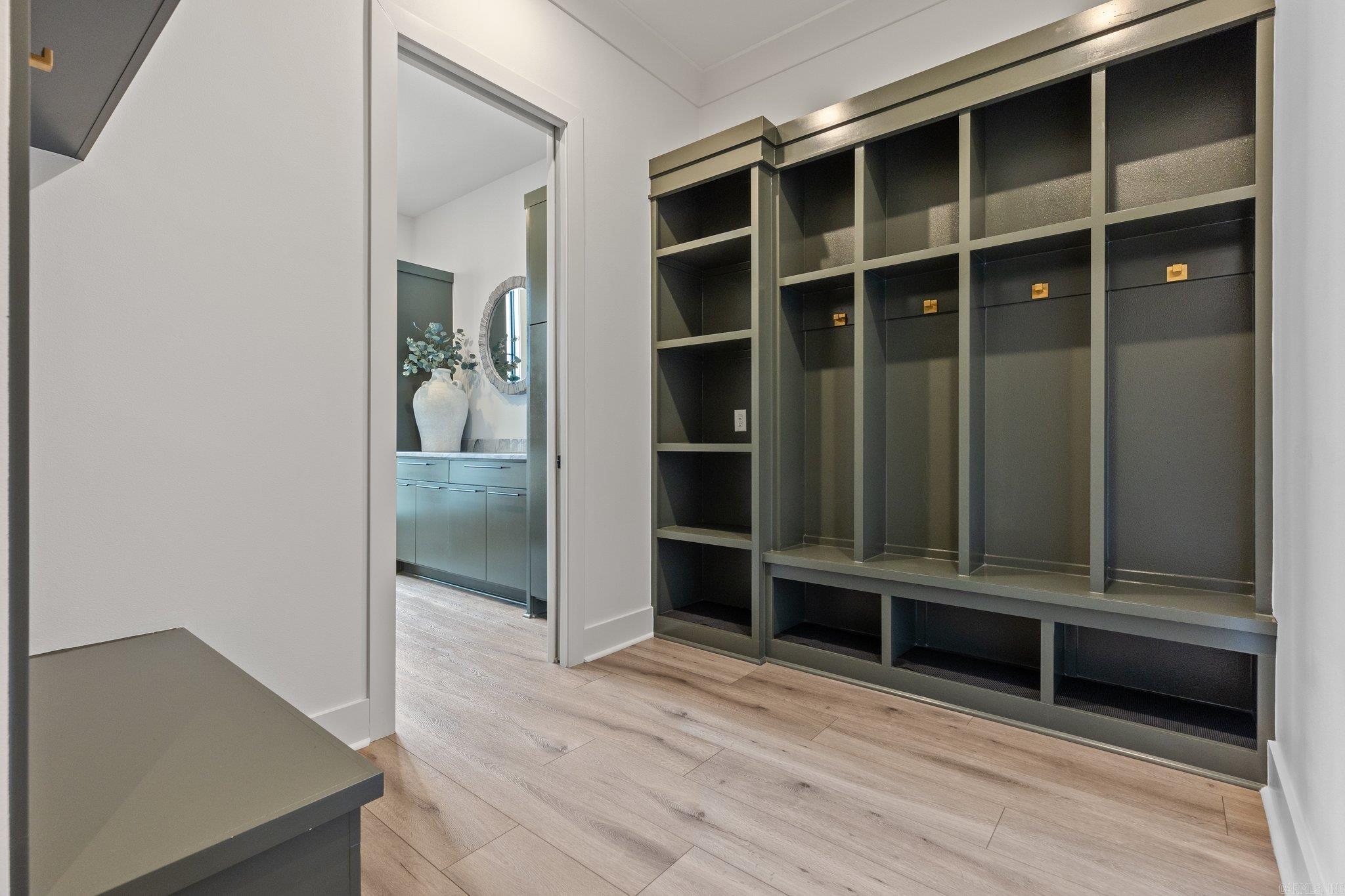 THE POINTE HURRICANE ESTATES - Residential