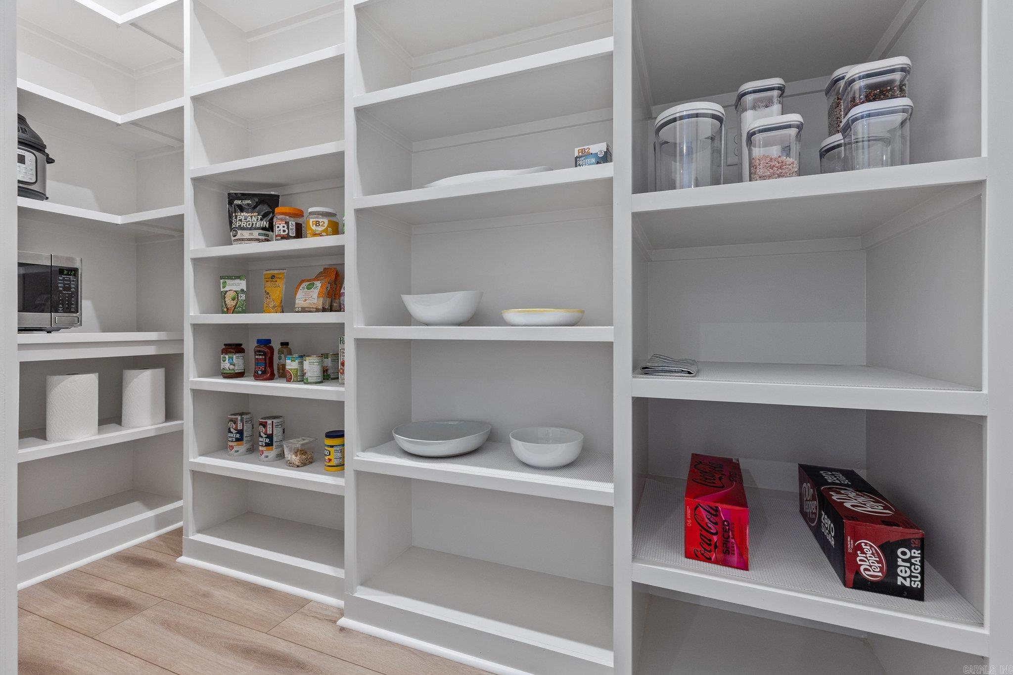 THE POINTE HURRICANE ESTATES - Residential