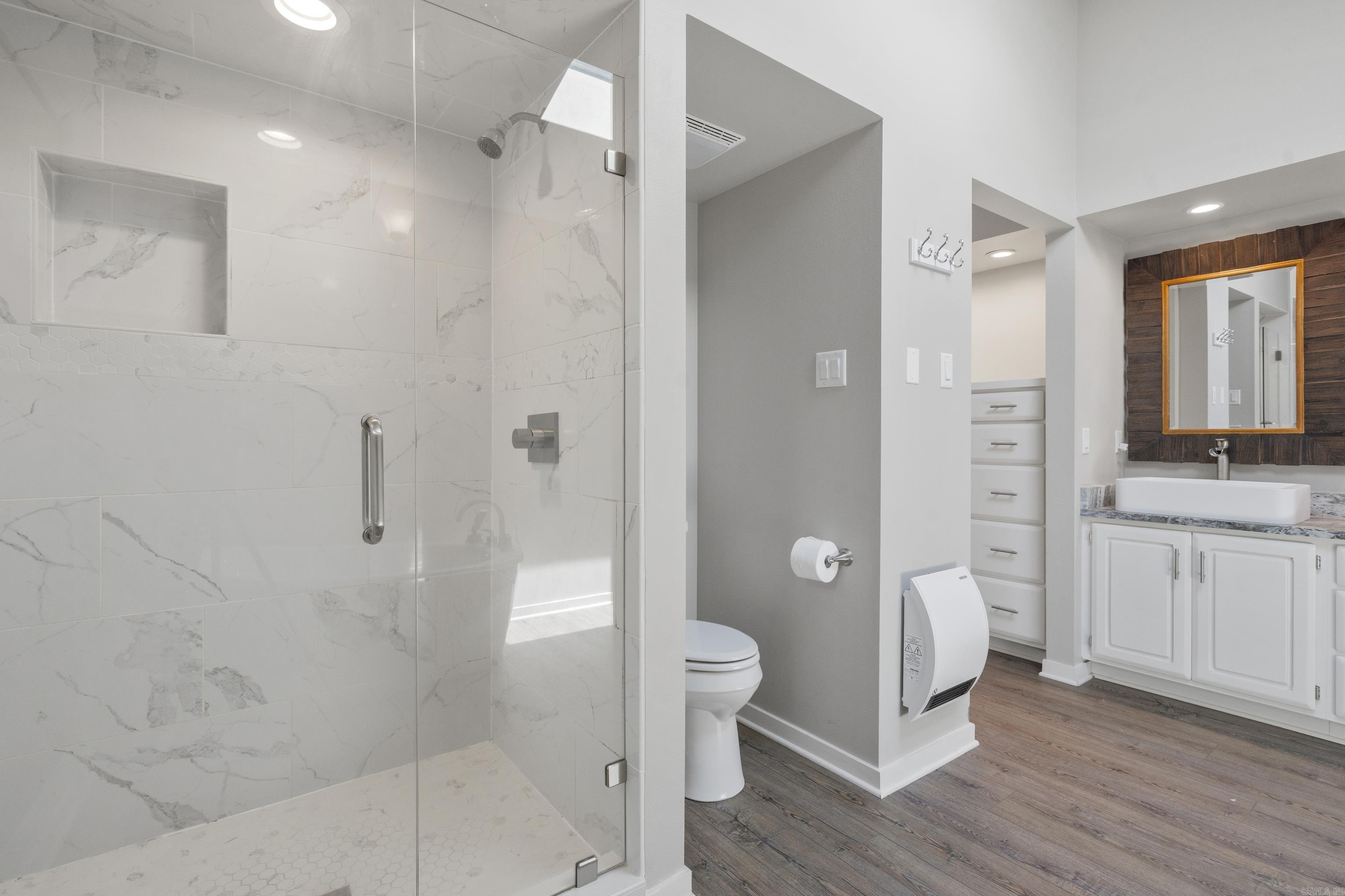 Hamilton Pointe HPR - Residential
