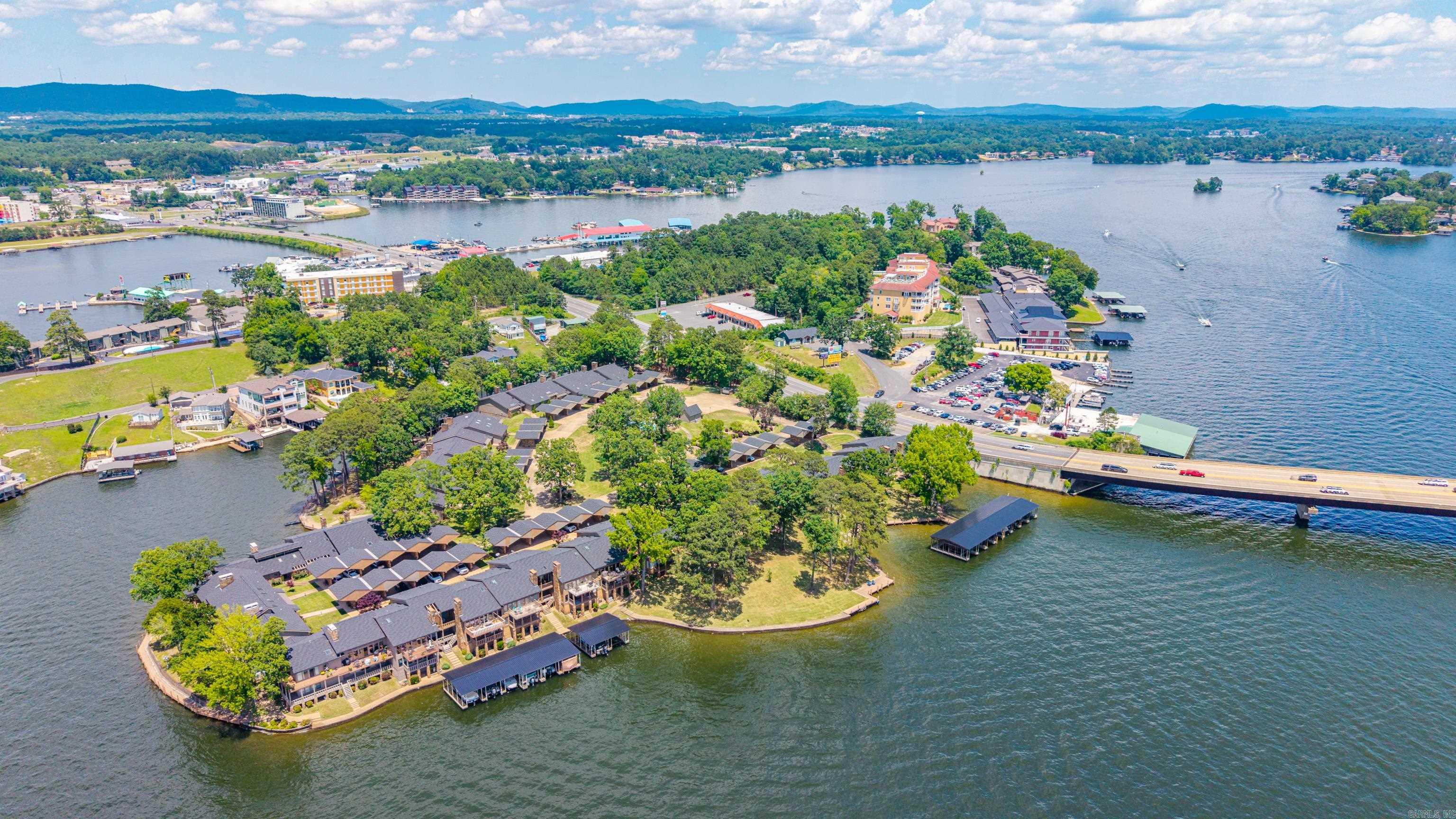 Hamilton Pointe HPR - Residential