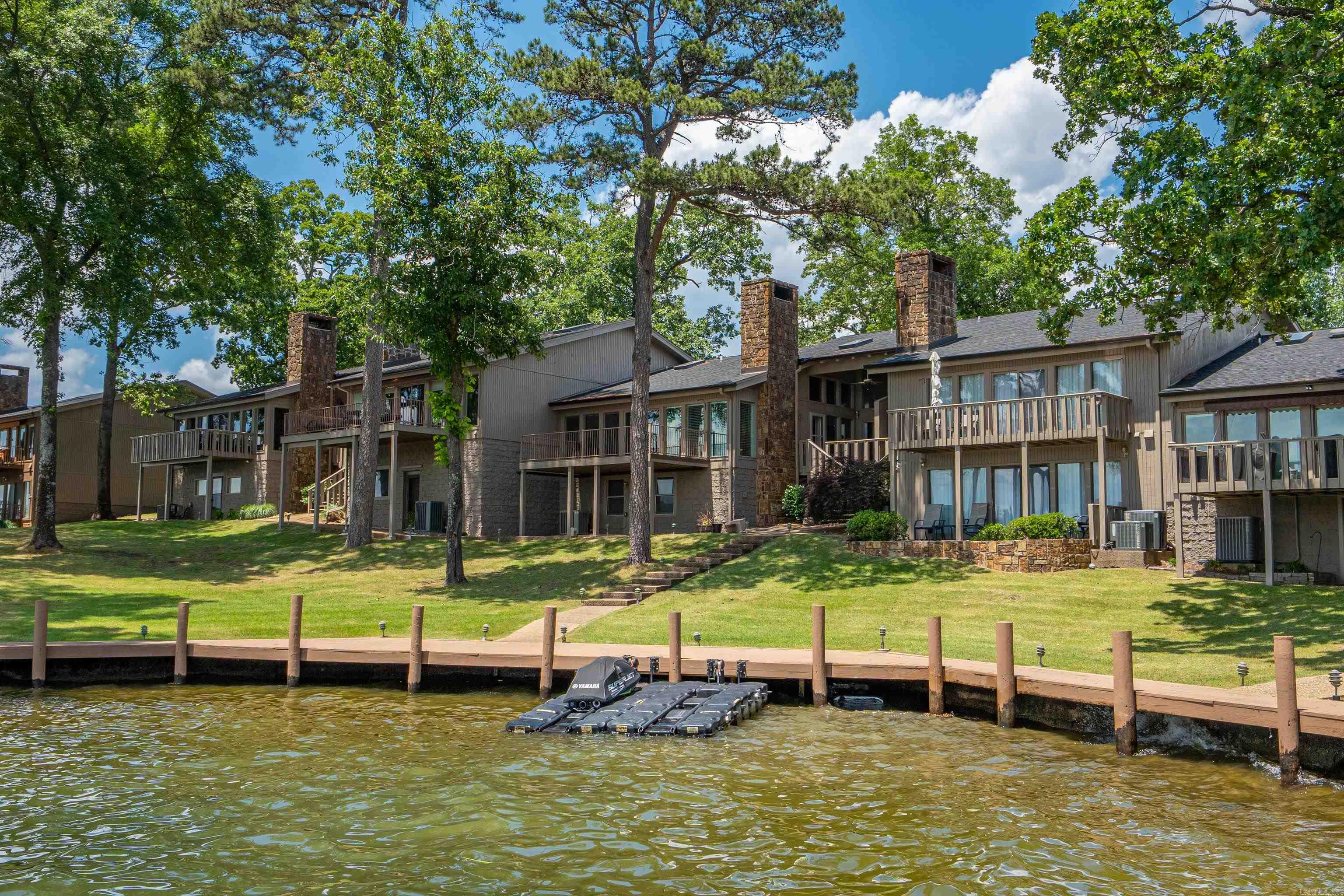 Hamilton Pointe HPR - Residential