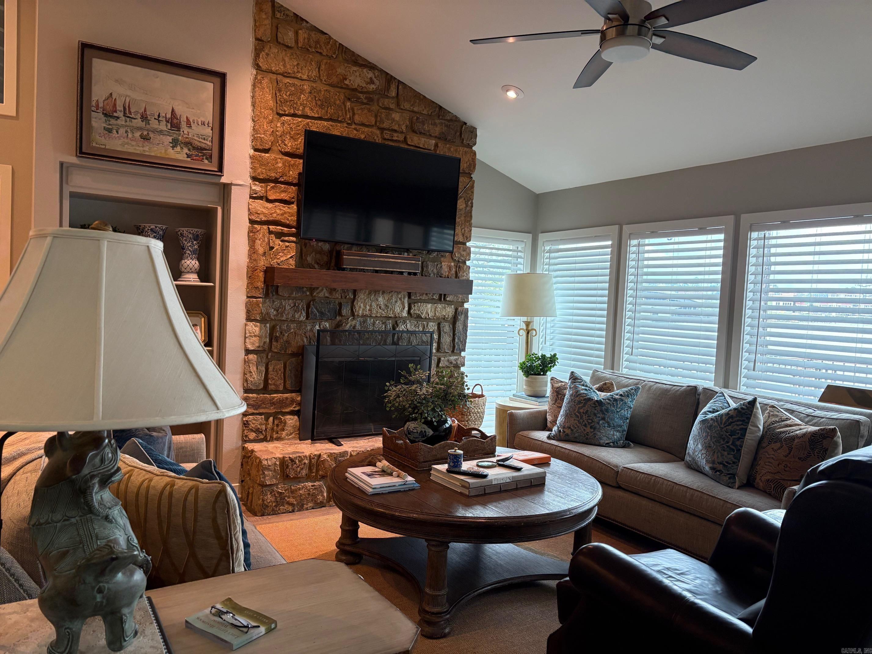 Hamilton Pointe HPR - Residential