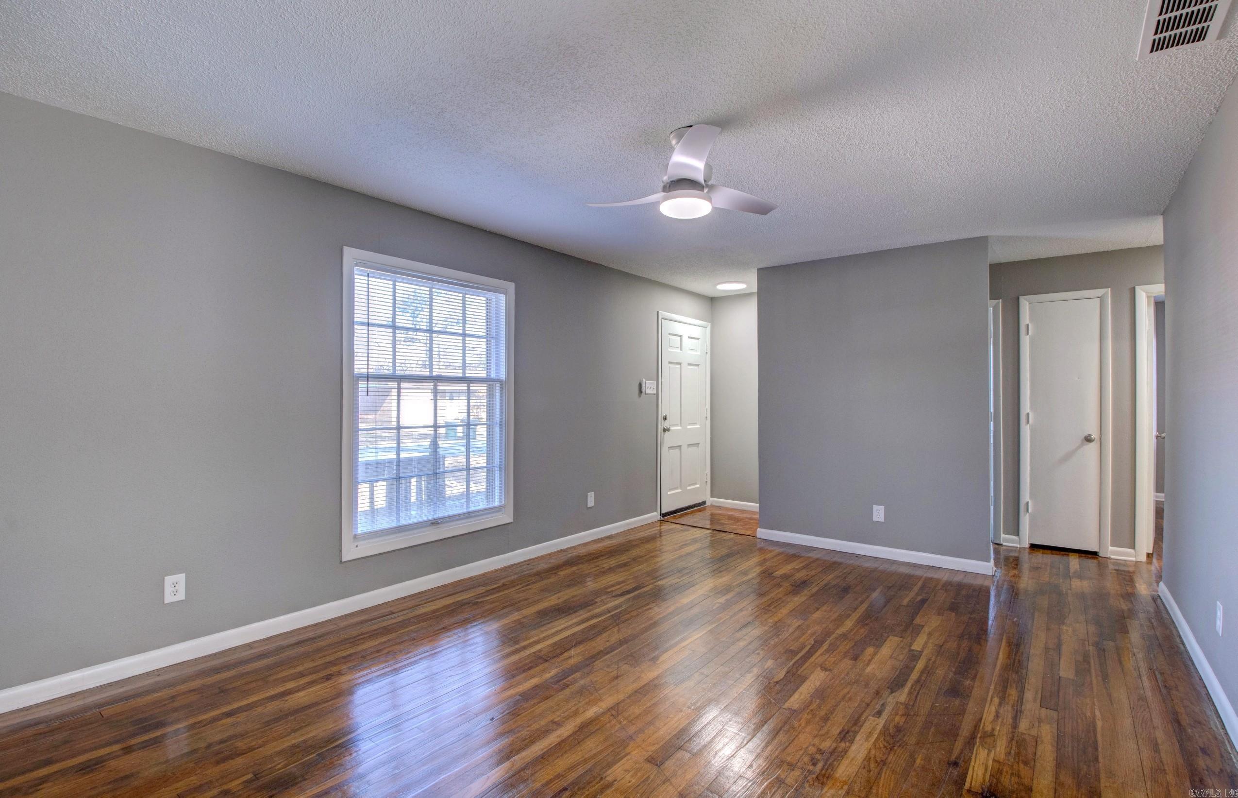 MEADOW LARK SUB - Residential