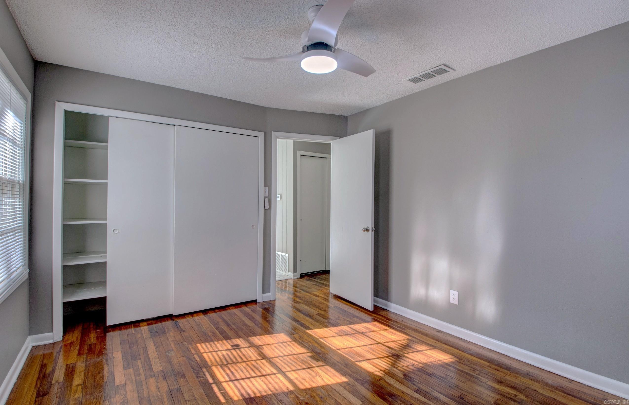 MEADOW LARK SUB - Residential