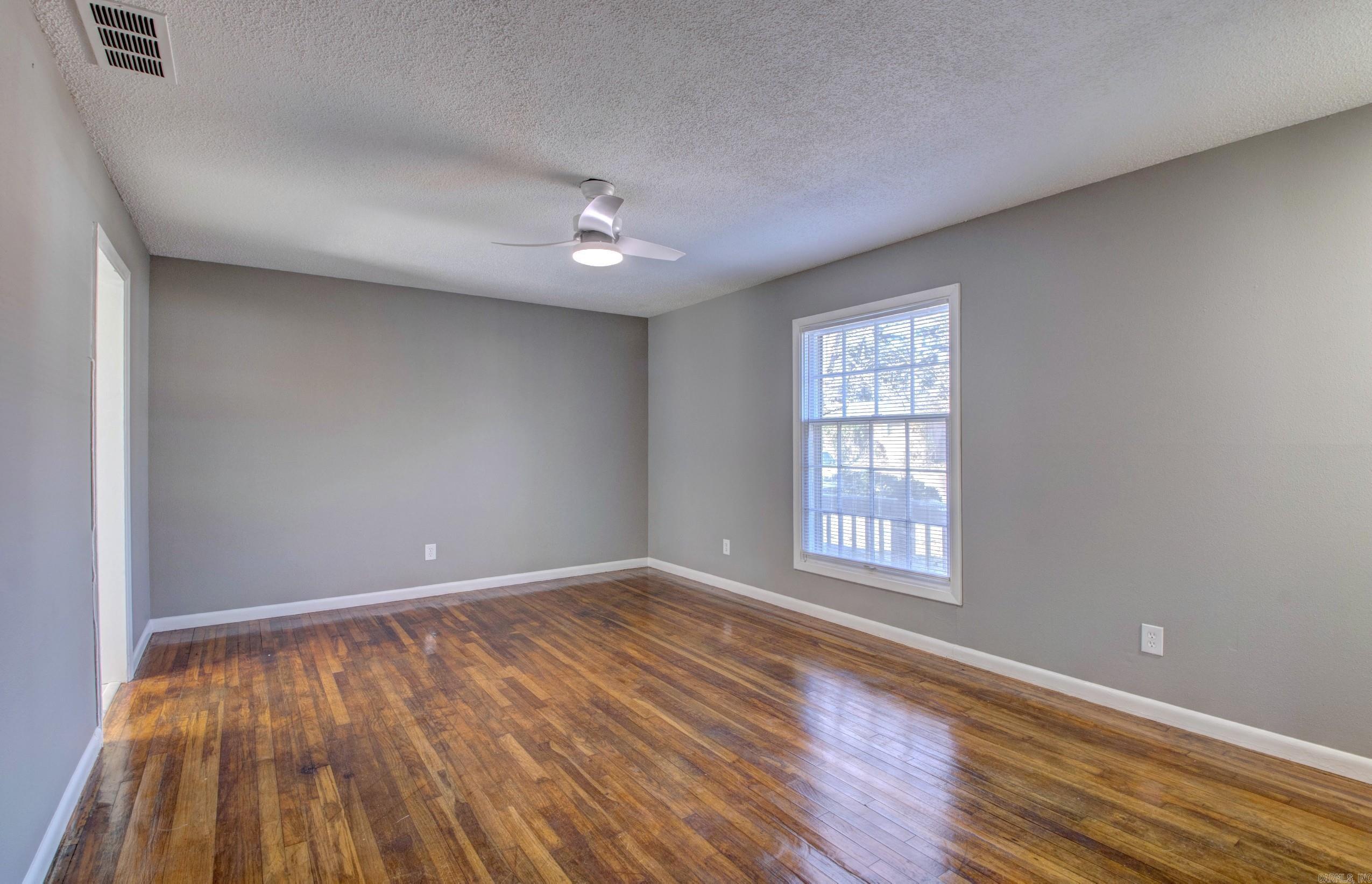 MEADOW LARK SUB - Residential