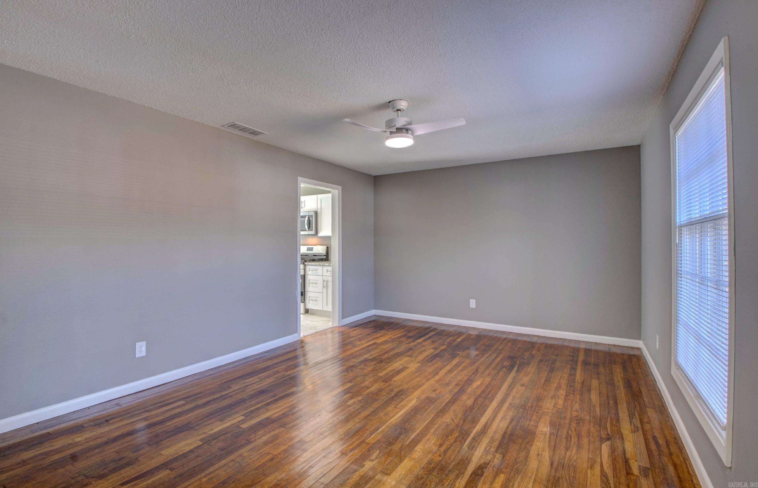 MEADOW LARK SUB - Residential