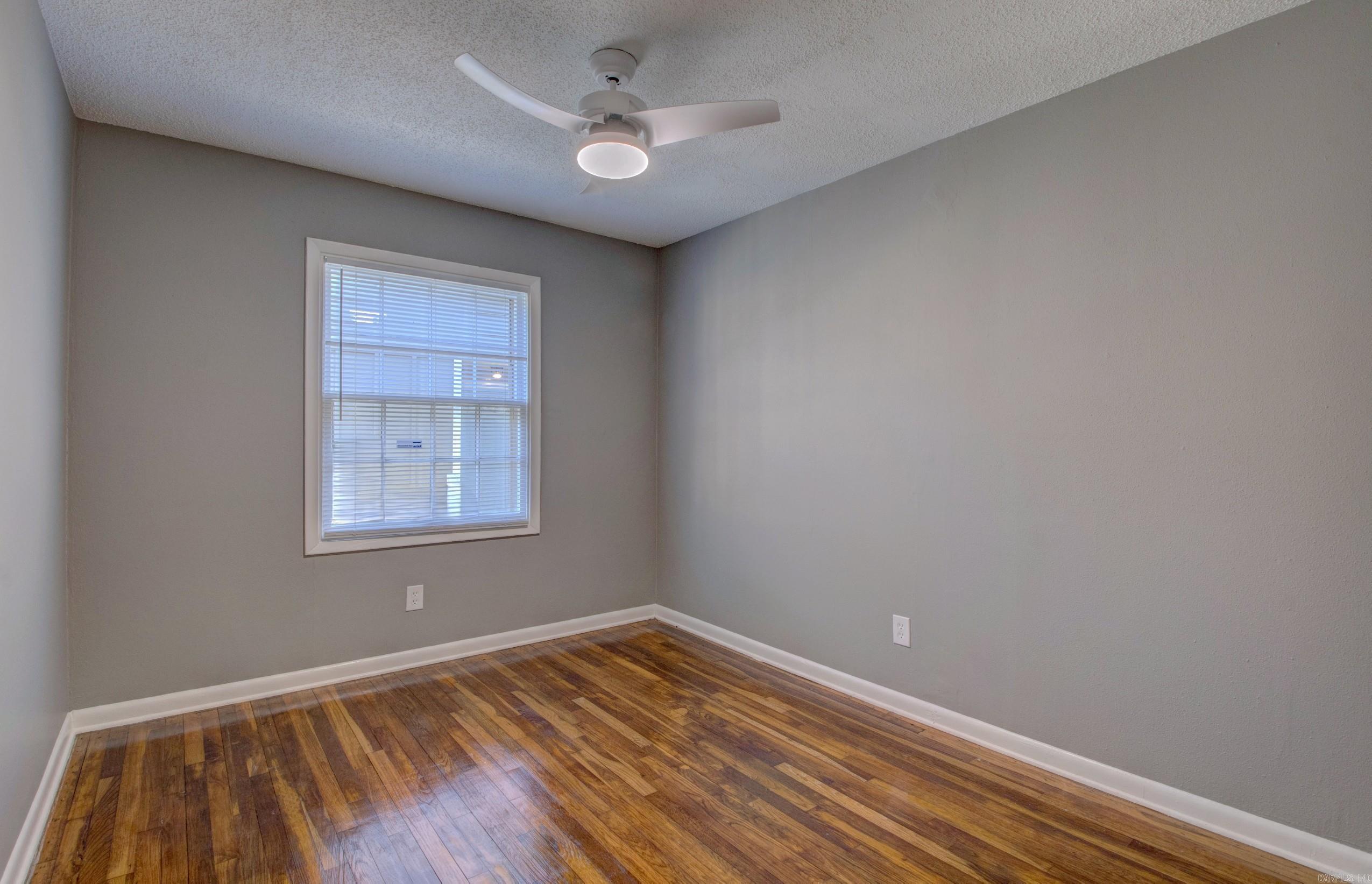 MEADOW LARK SUB - Residential