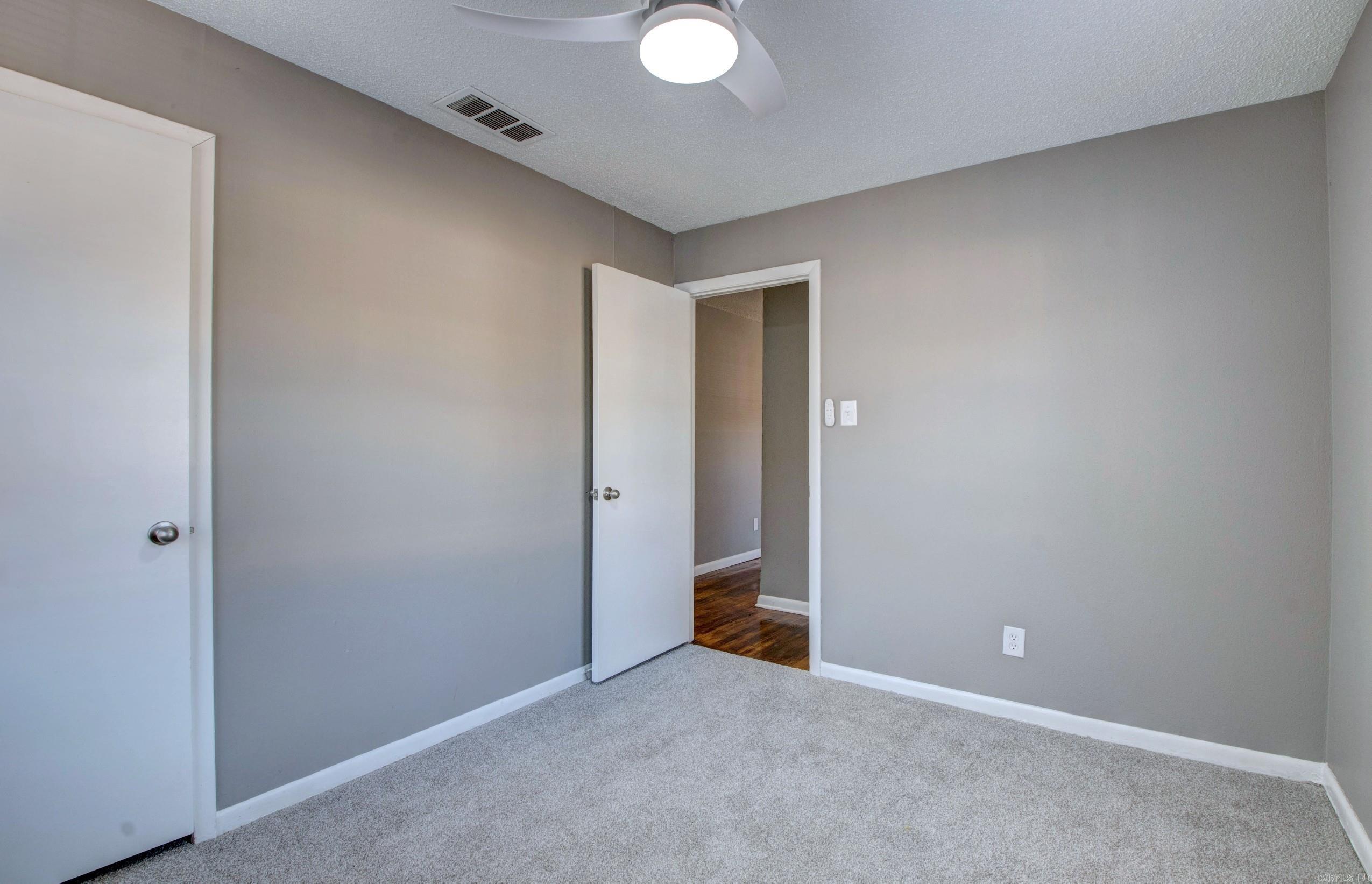 MEADOW LARK SUB - Residential