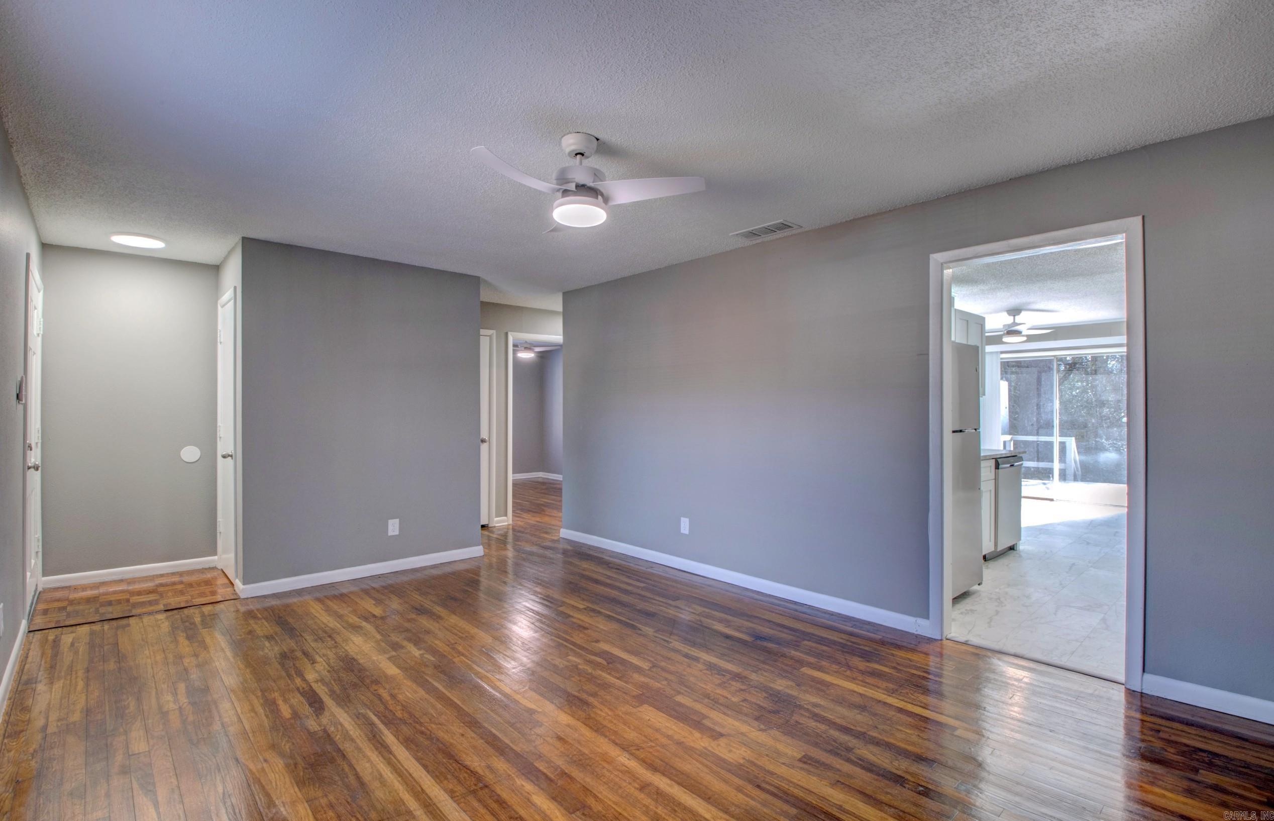 MEADOW LARK SUB - Residential