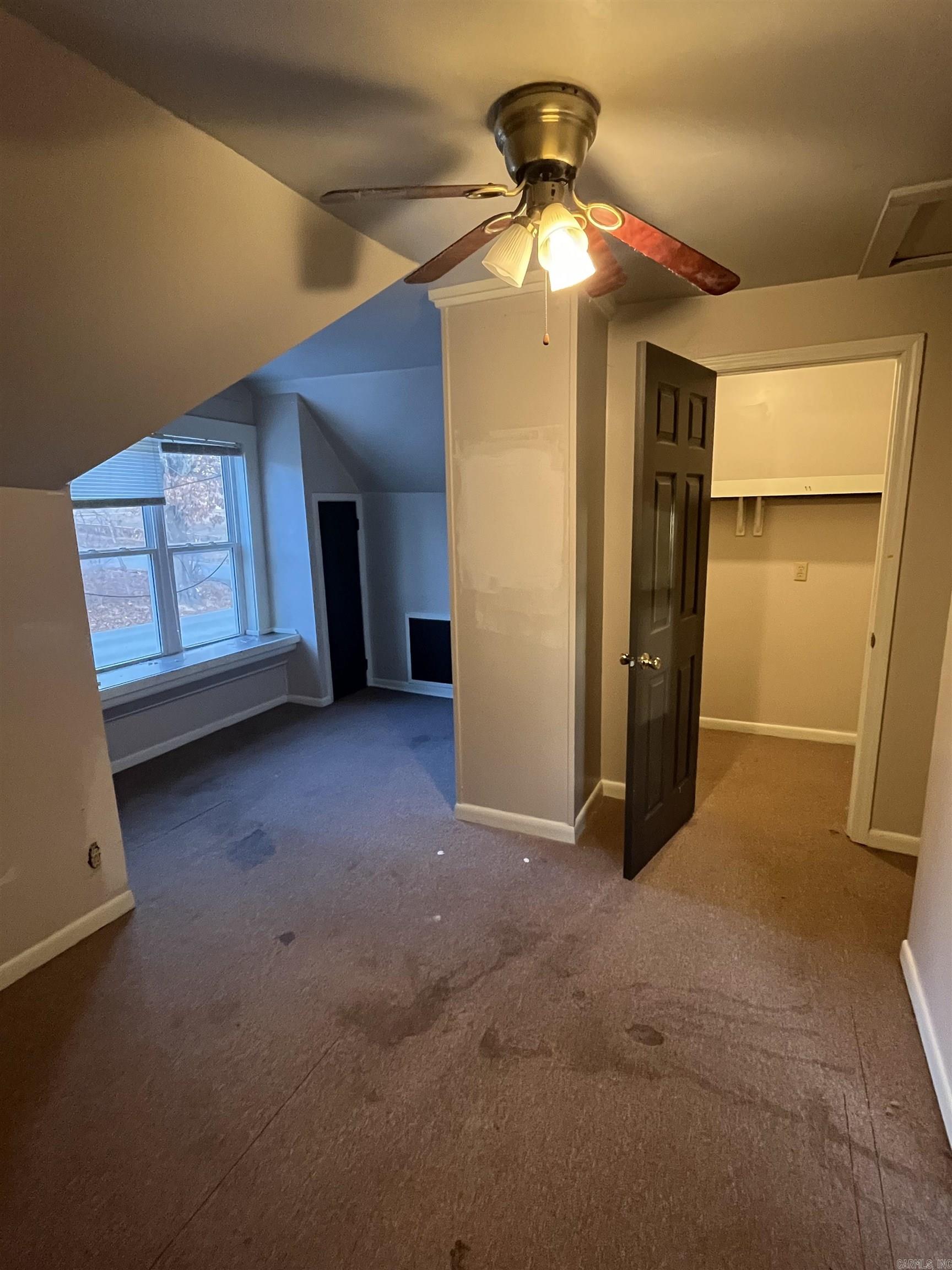 BENTON & MOODY - Residential