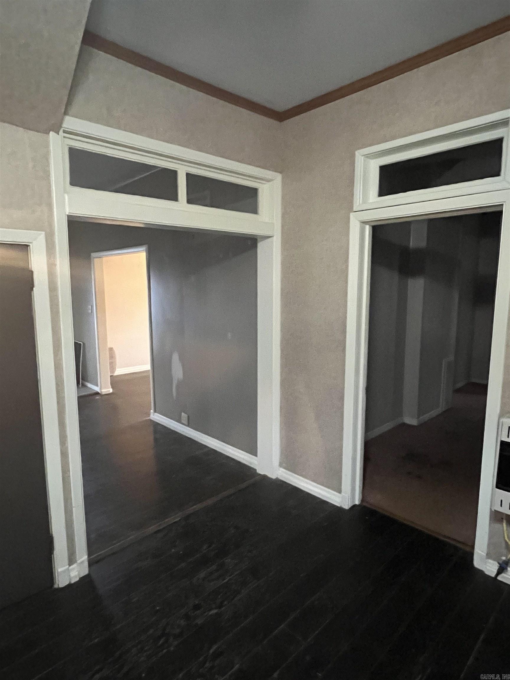 BENTON & MOODY - Residential