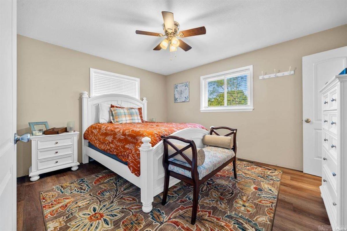 PARK SHORES - Residential