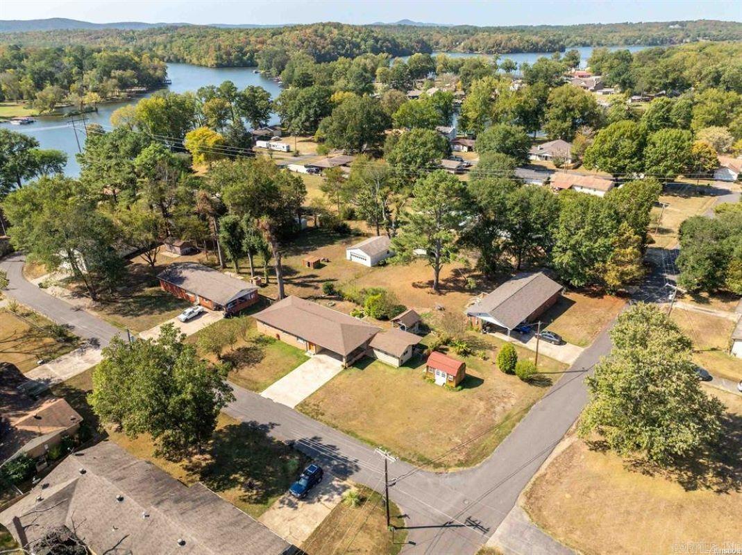 PARK SHORES - Residential