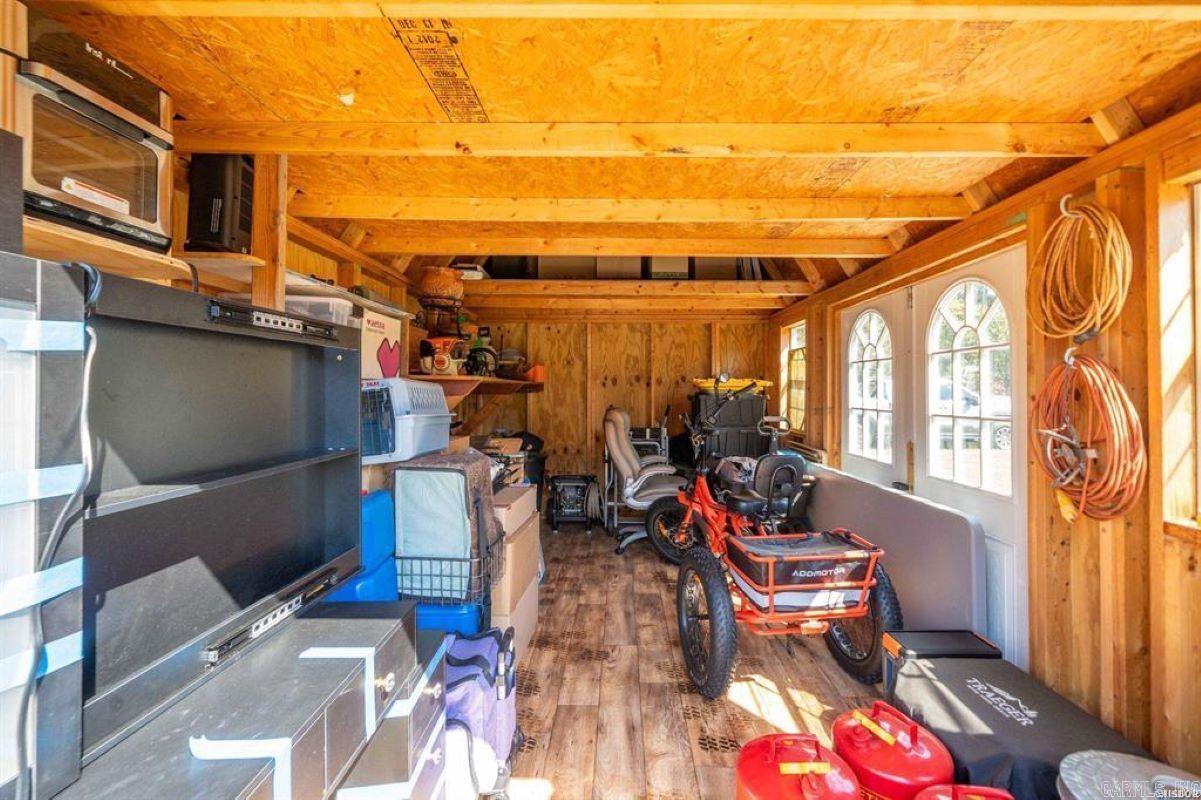 PARK SHORES - Residential