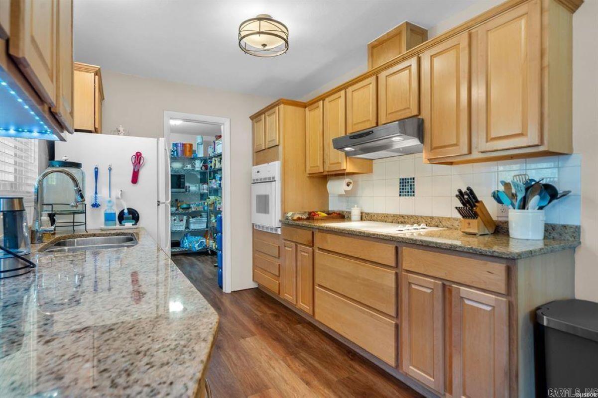 PARK SHORES - Residential