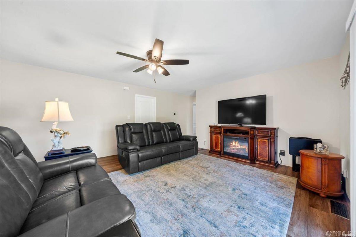 PARK SHORES - Residential