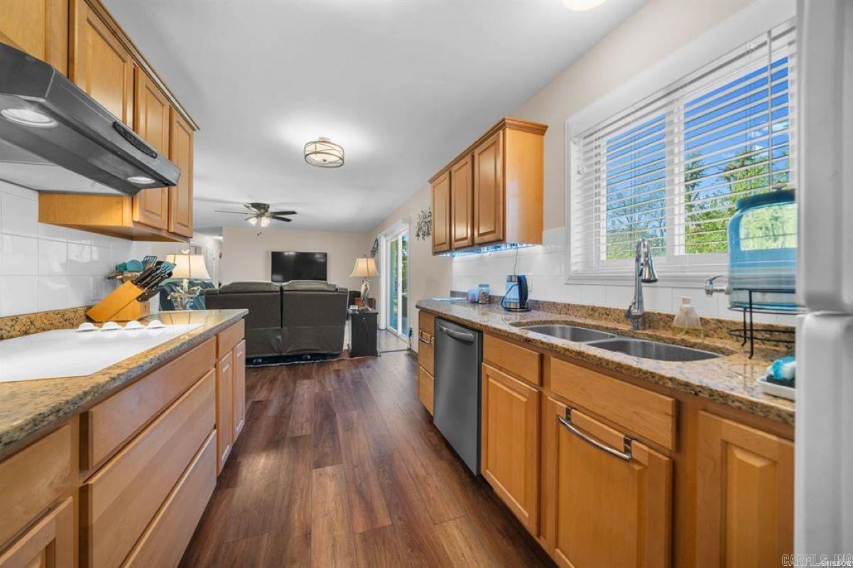 PARK SHORES - Residential