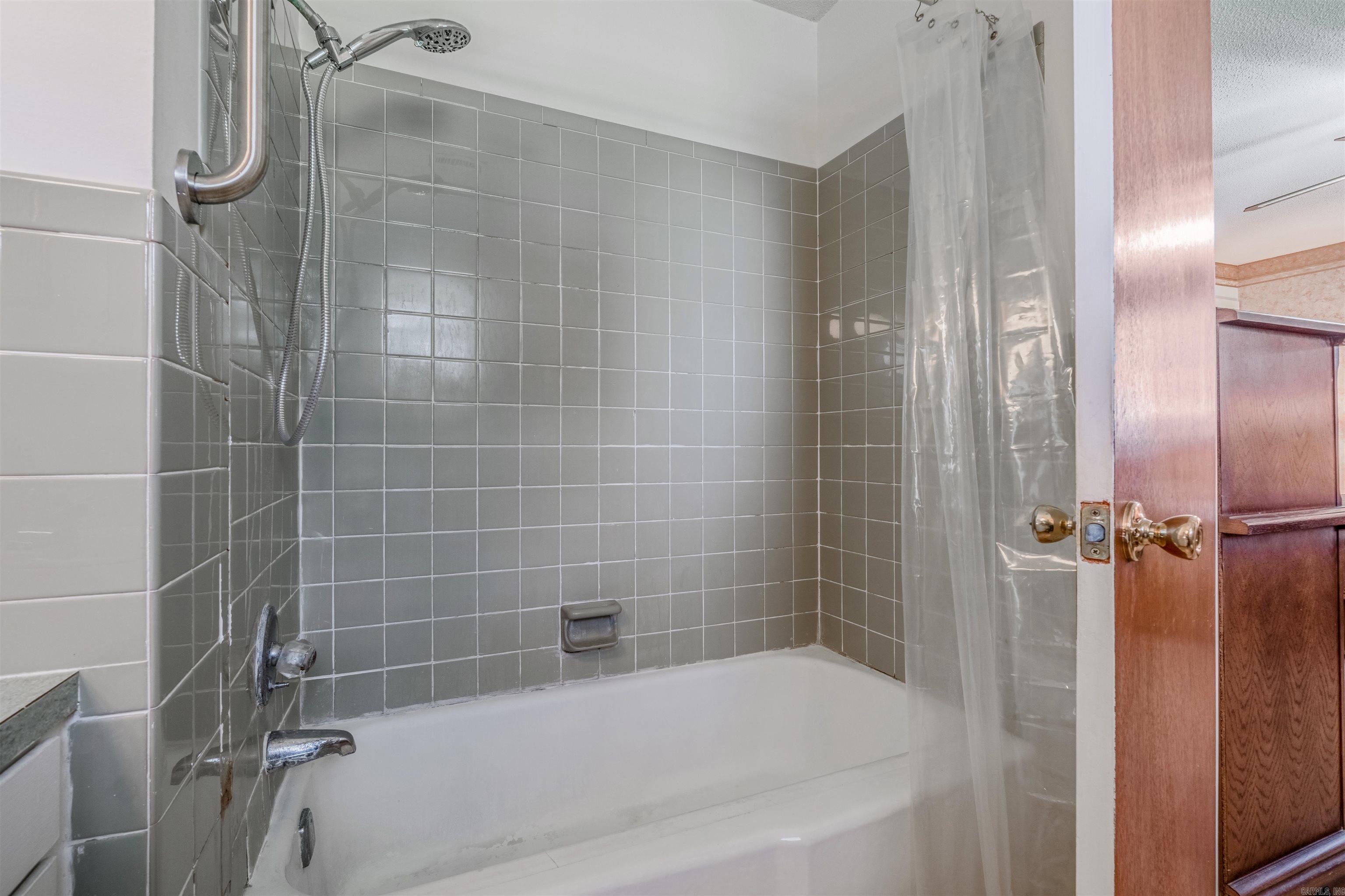 CEDAR GLADES - Residential