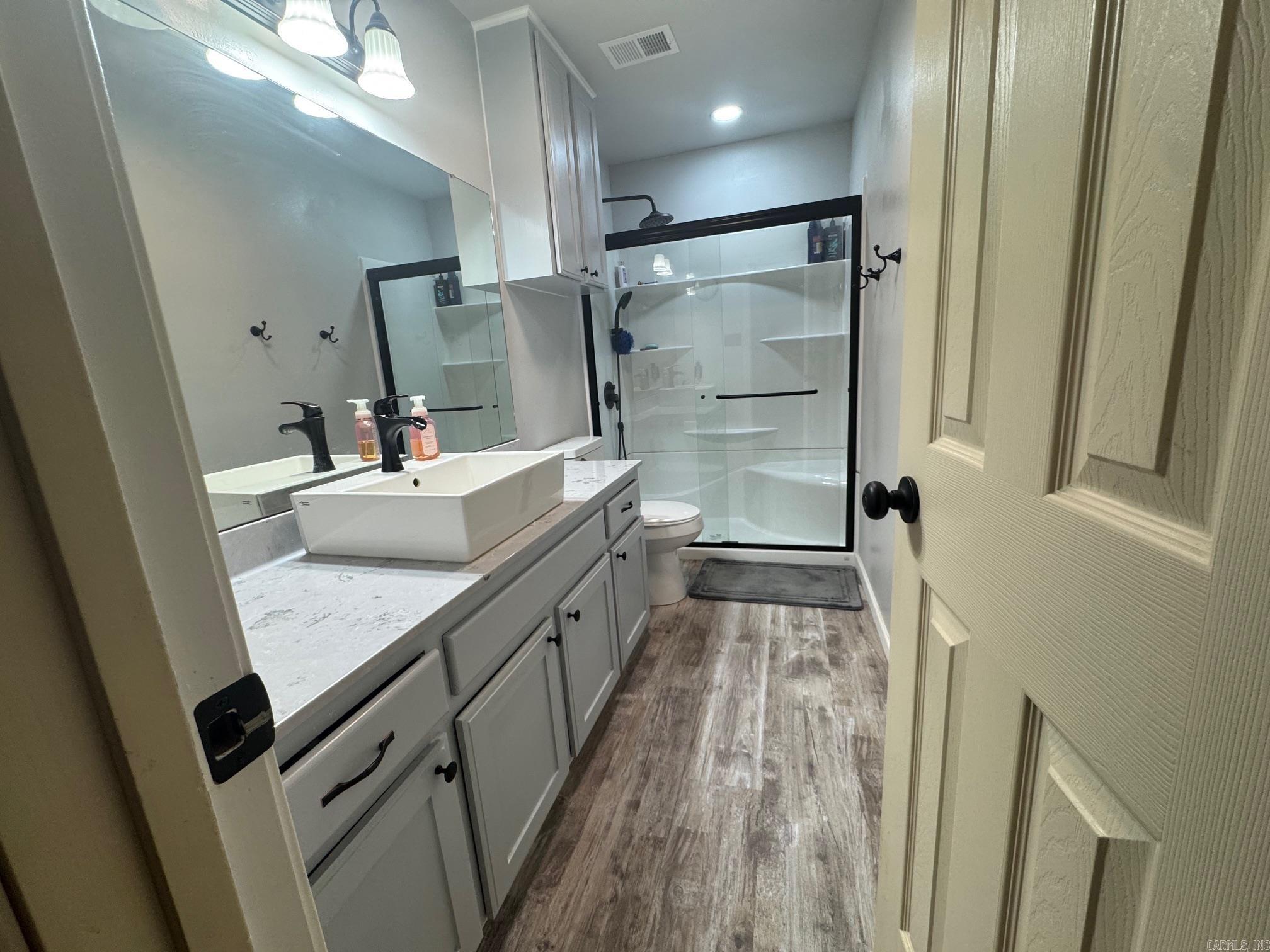 TUCKER CREEK - Residential