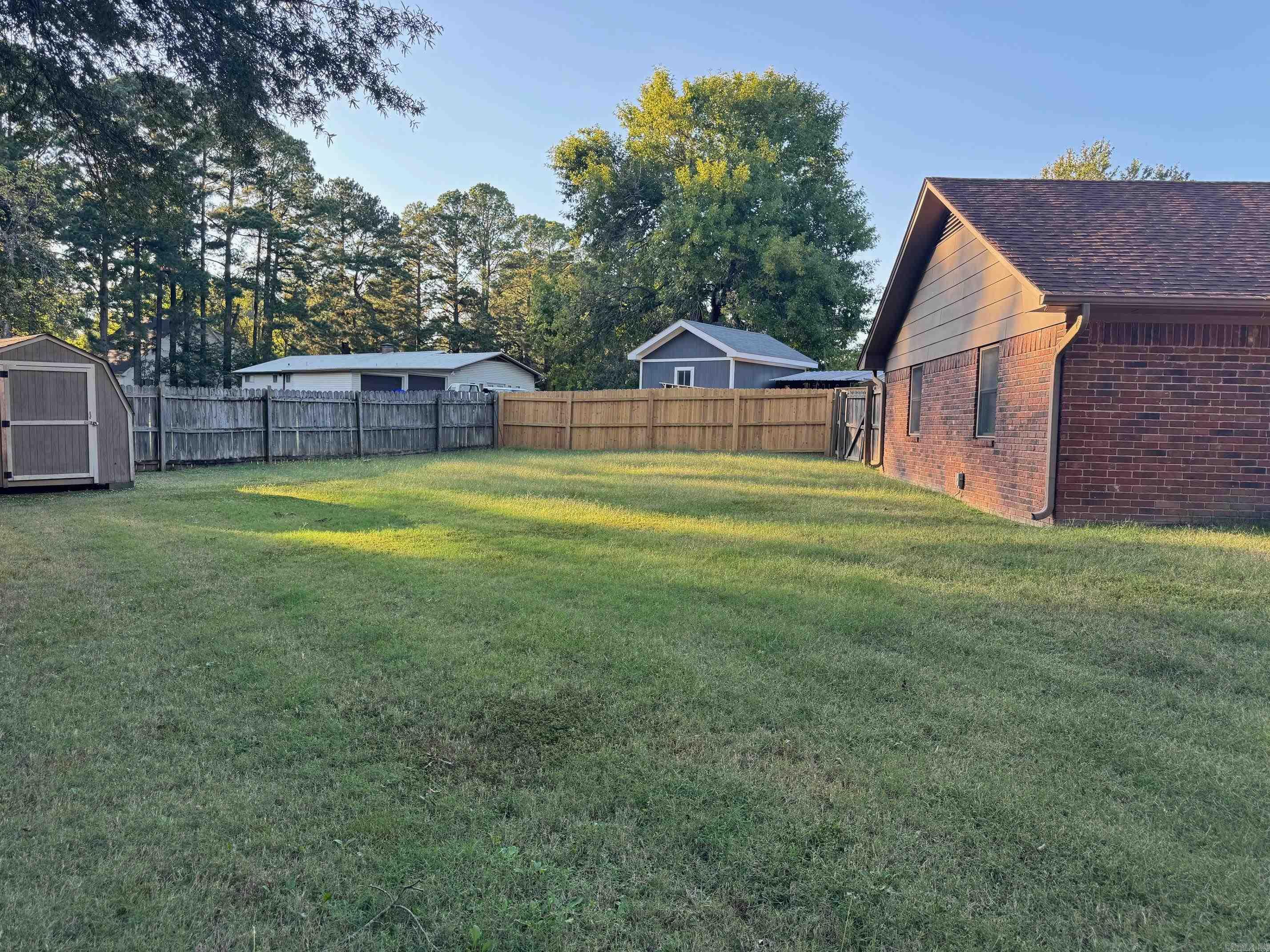 TUCKER CREEK - Residential