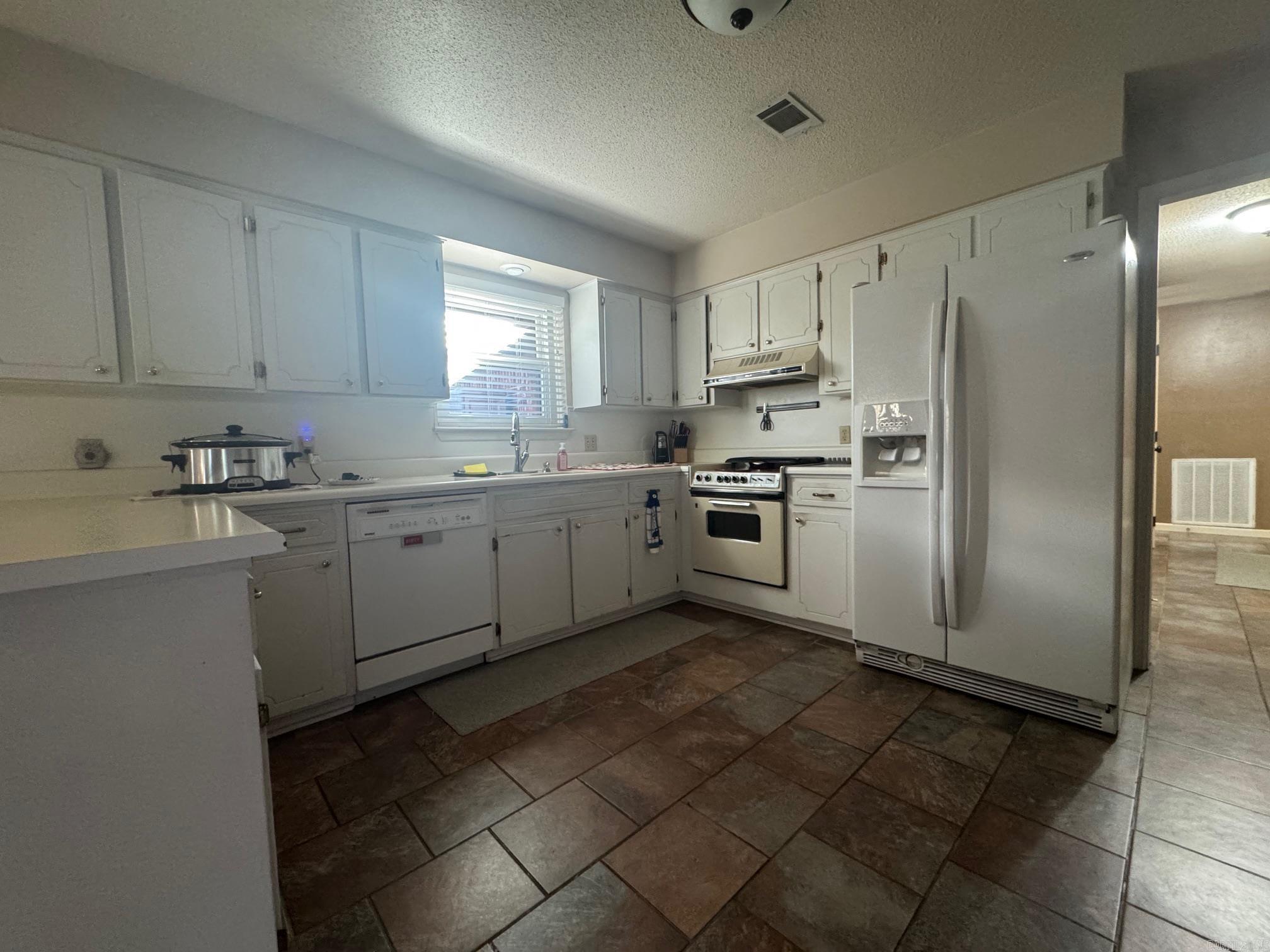 TUCKER CREEK - Residential
