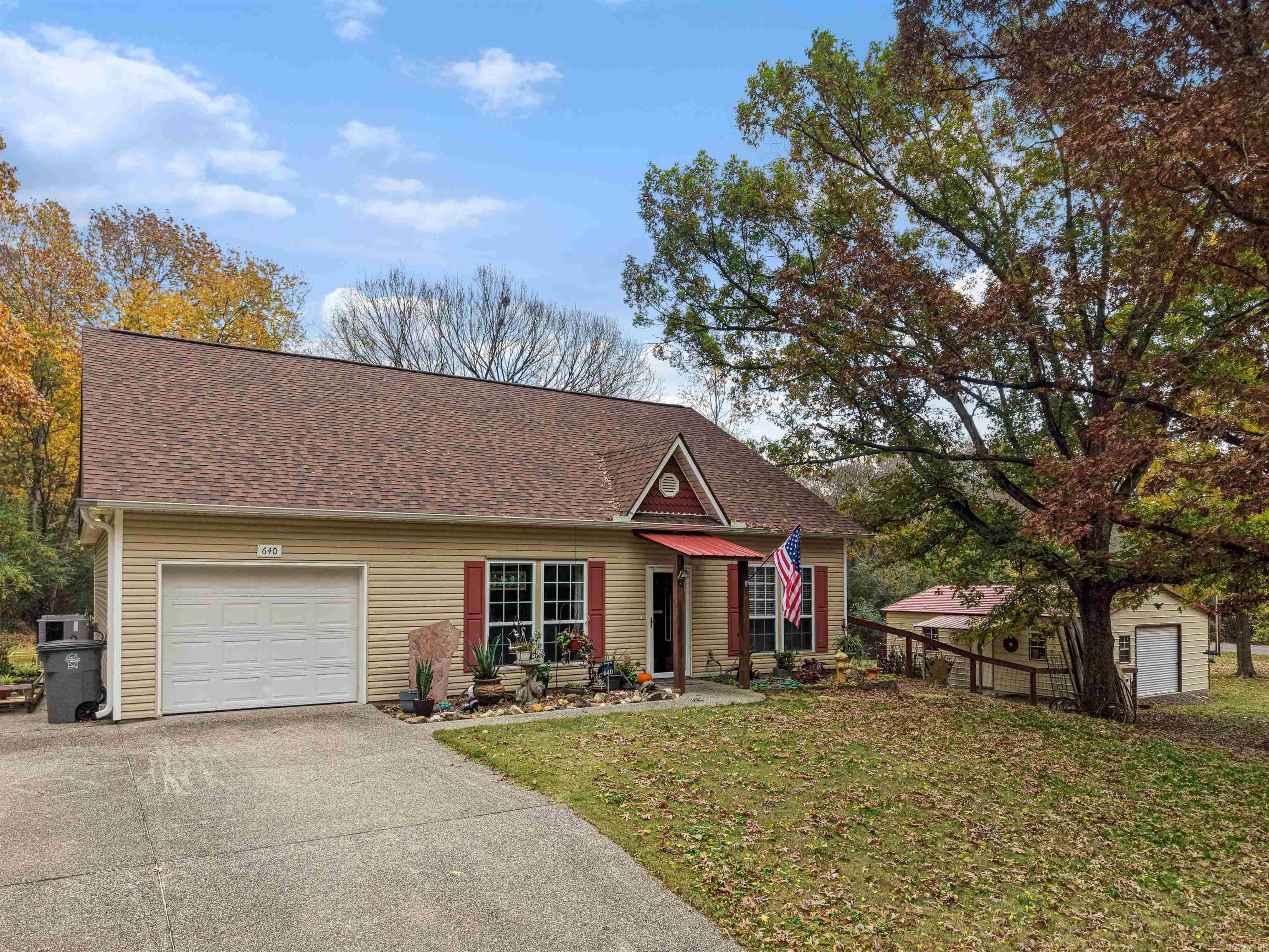 MCCLARD, L.A. - Residential