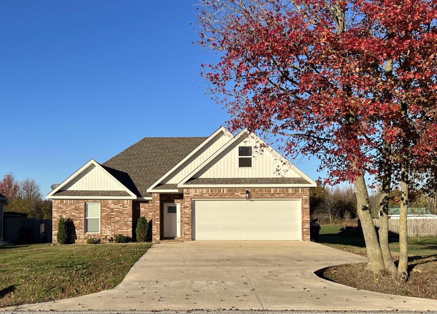 This charming 4-bedroom, 2-bathroom home in Jonesboro, AR, offers over 1,600 sqft of well-planned living space, designed for comfort and practicality. The kitchen boasts modern granite countertops, blending style and functionality, while the primary suite features a luxurious tiled shower and spacious walk-in closet. Conveniently located just minutes from NEA Baptist Hospital, this home provides the perfect balance of convenience and modern living.  Situated on a generous lot, there's plenty of space to enjoy outdoor activities or create your own backyard retreat. Whether you’re entertaining in the open living area or relaxing in the peaceful surroundings, this home has everything you need. Don’t miss out—schedule your showing today!