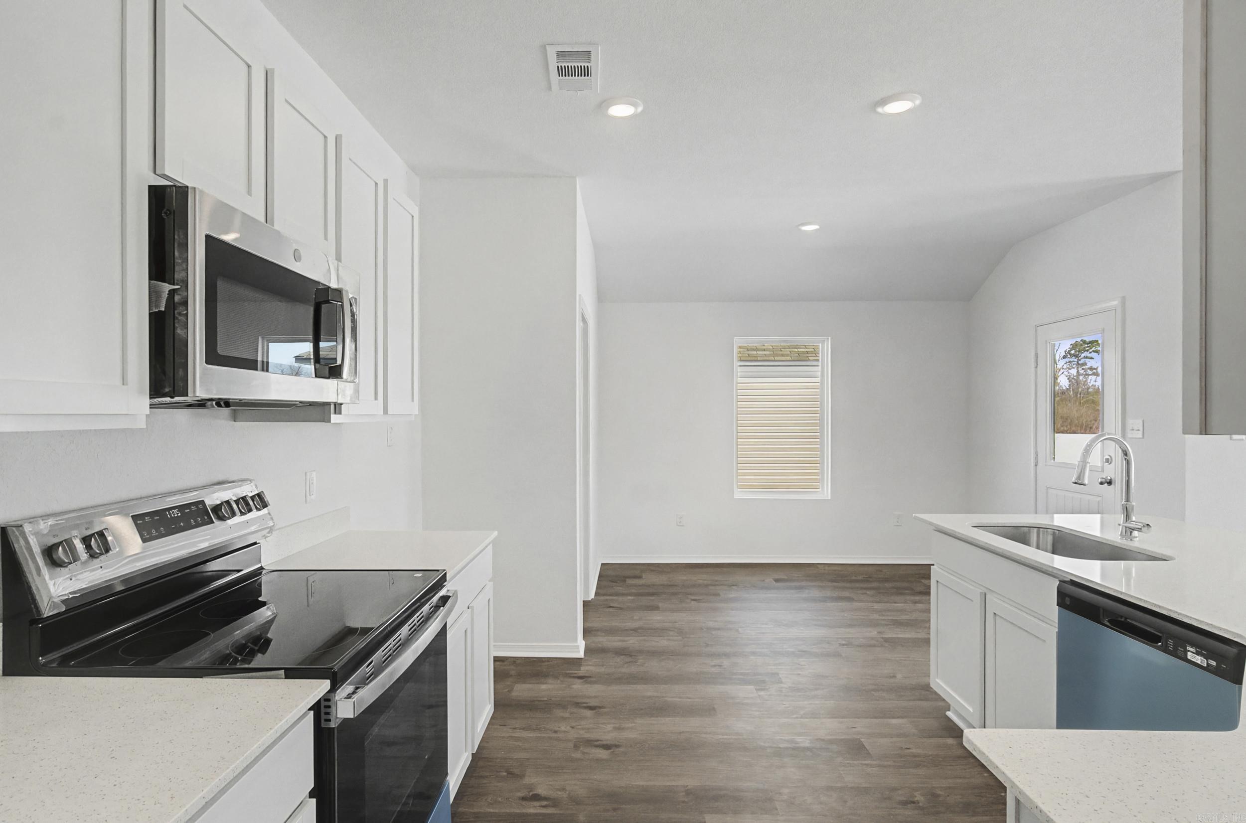 HILL FARM - Residential