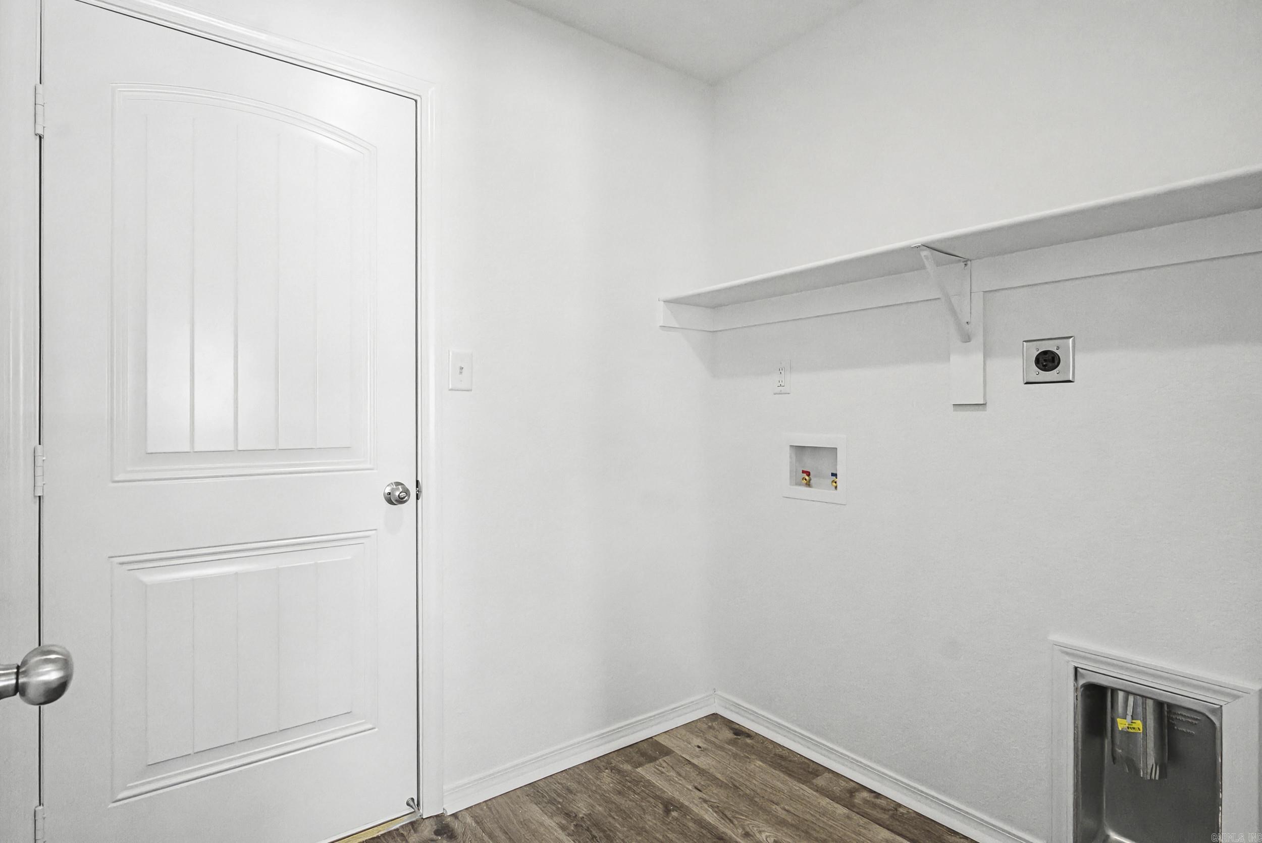 HILL FARM - Residential