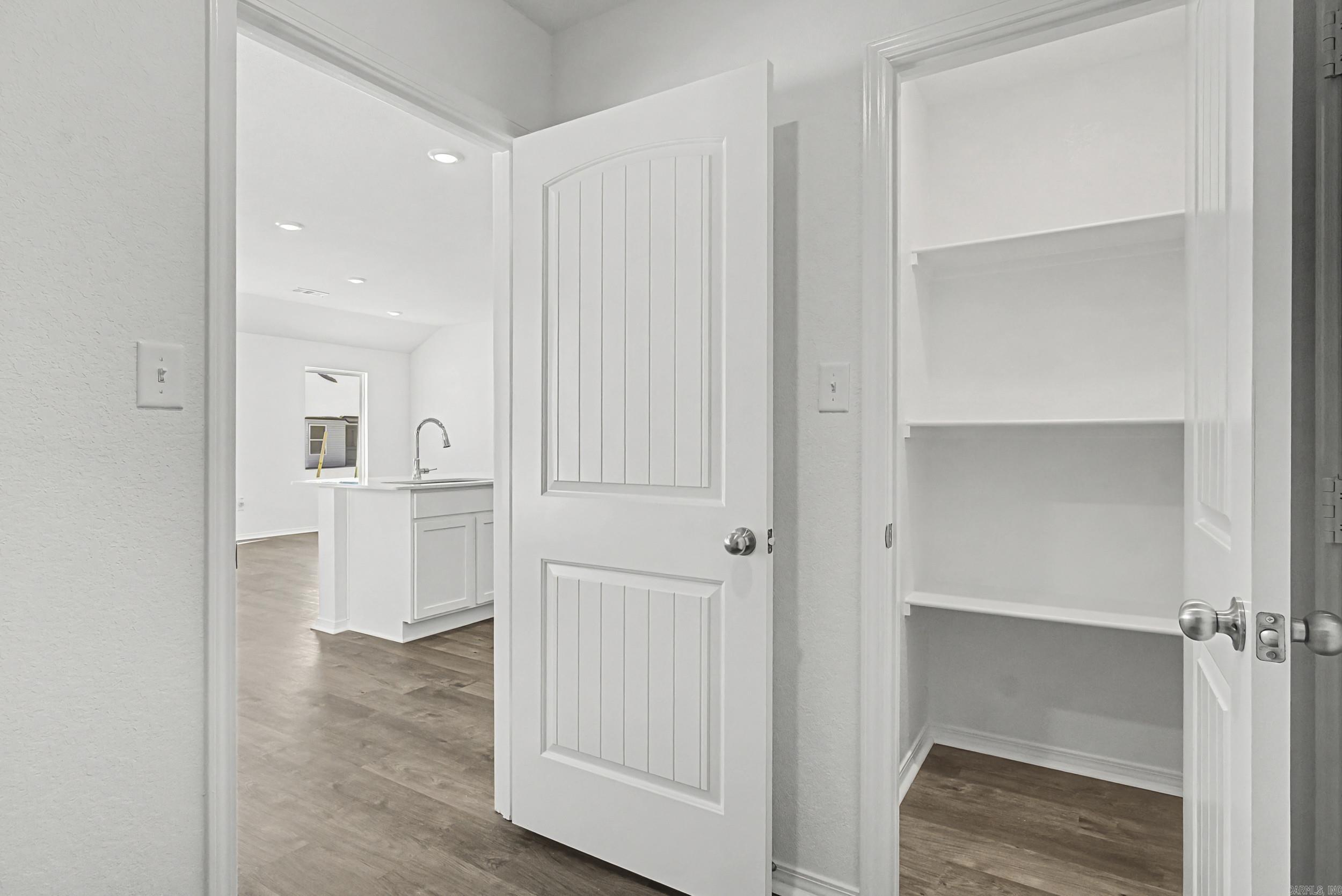 HILL FARM - Residential