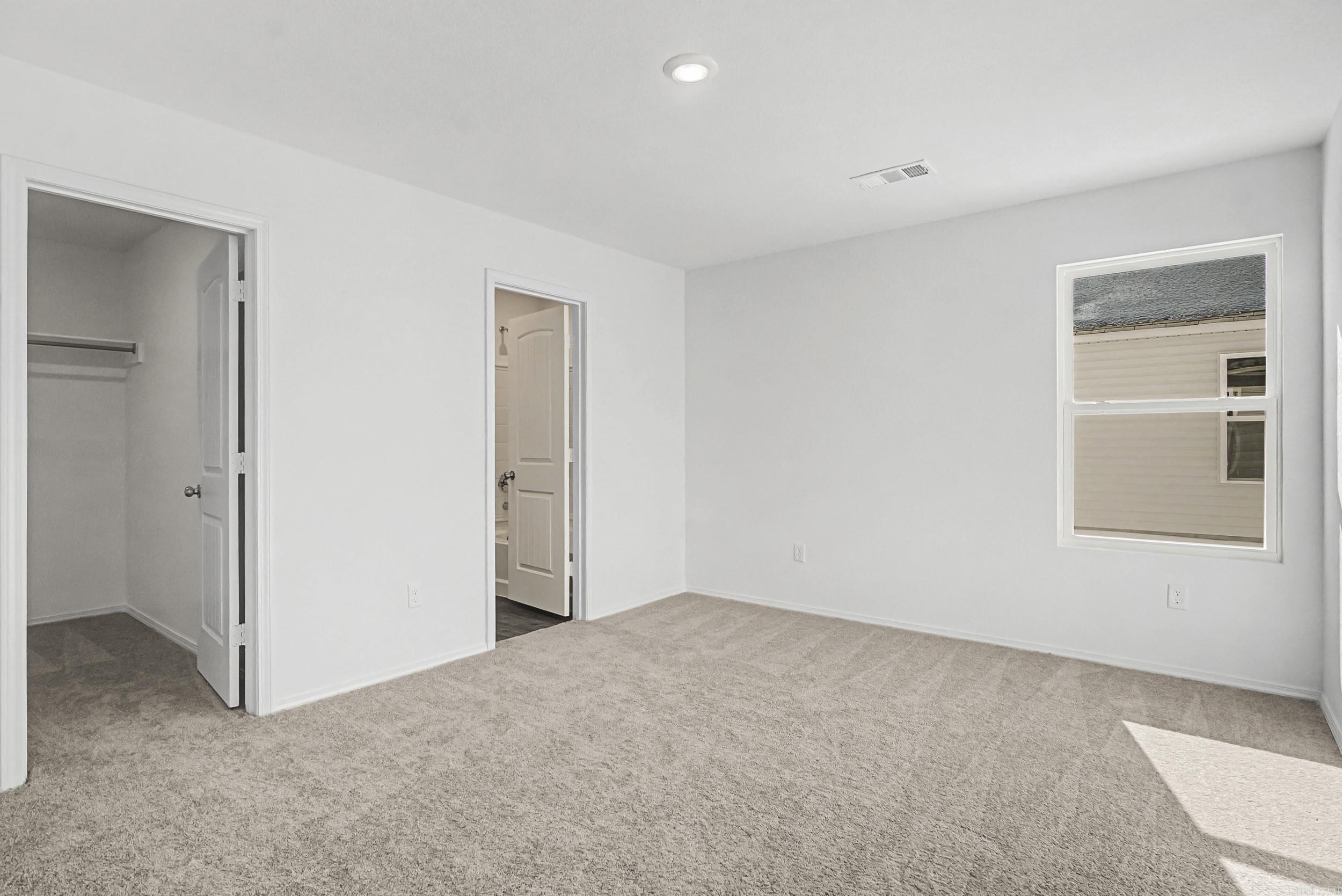 HILL FARM - Residential